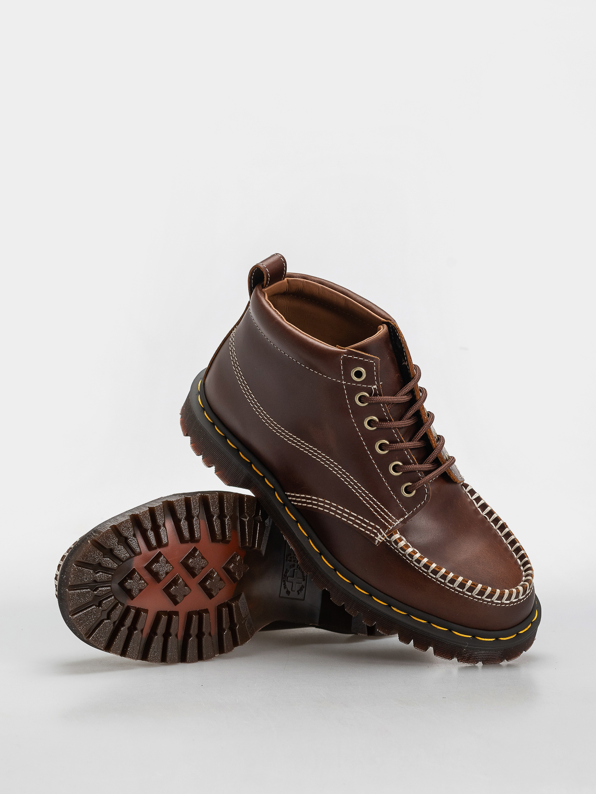 Pantofi Dr. Martens Lowell Chukka (butterscotch)