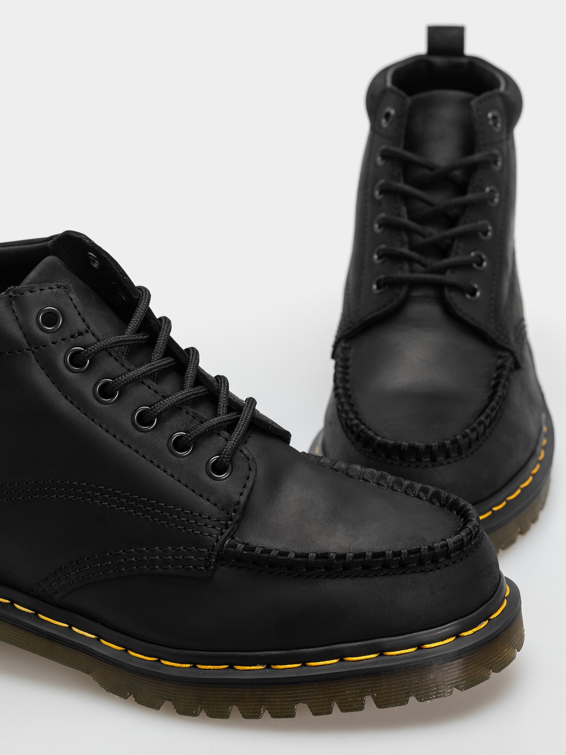Pantofi Dr. Martens Lowell Chukka (black)