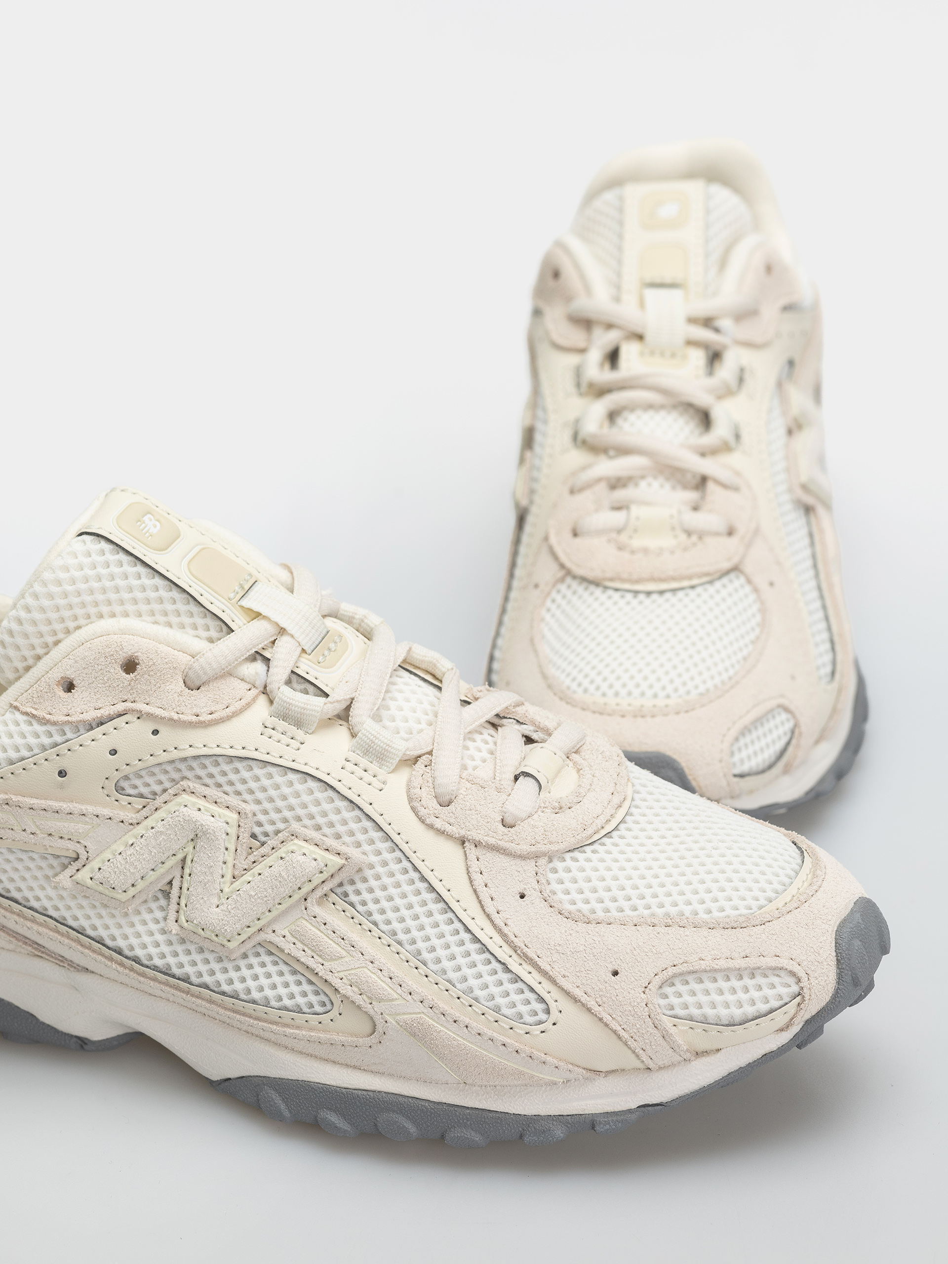 Pantofi New Balance 204L (angora/linen)