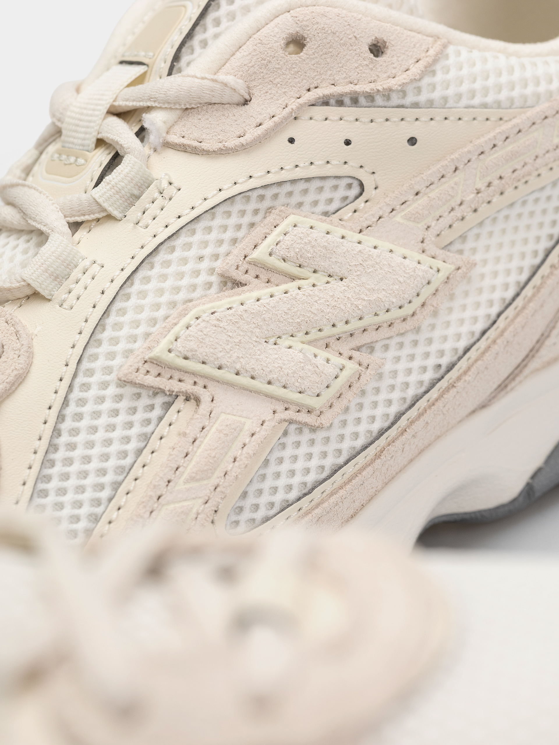 Pantofi New Balance 204L (angora/linen)