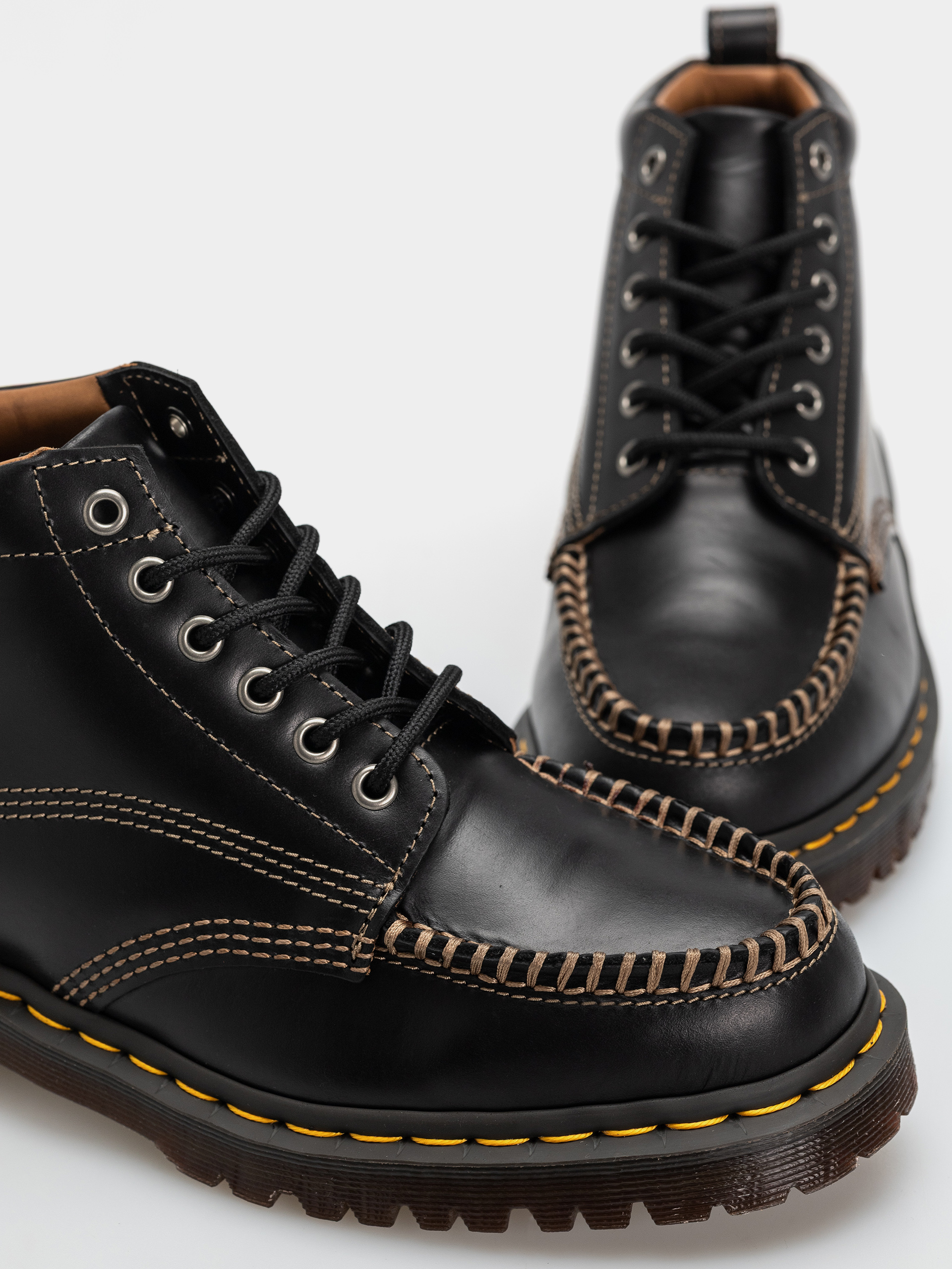 Pantofi Dr. Martens Lowell Chukka (black )