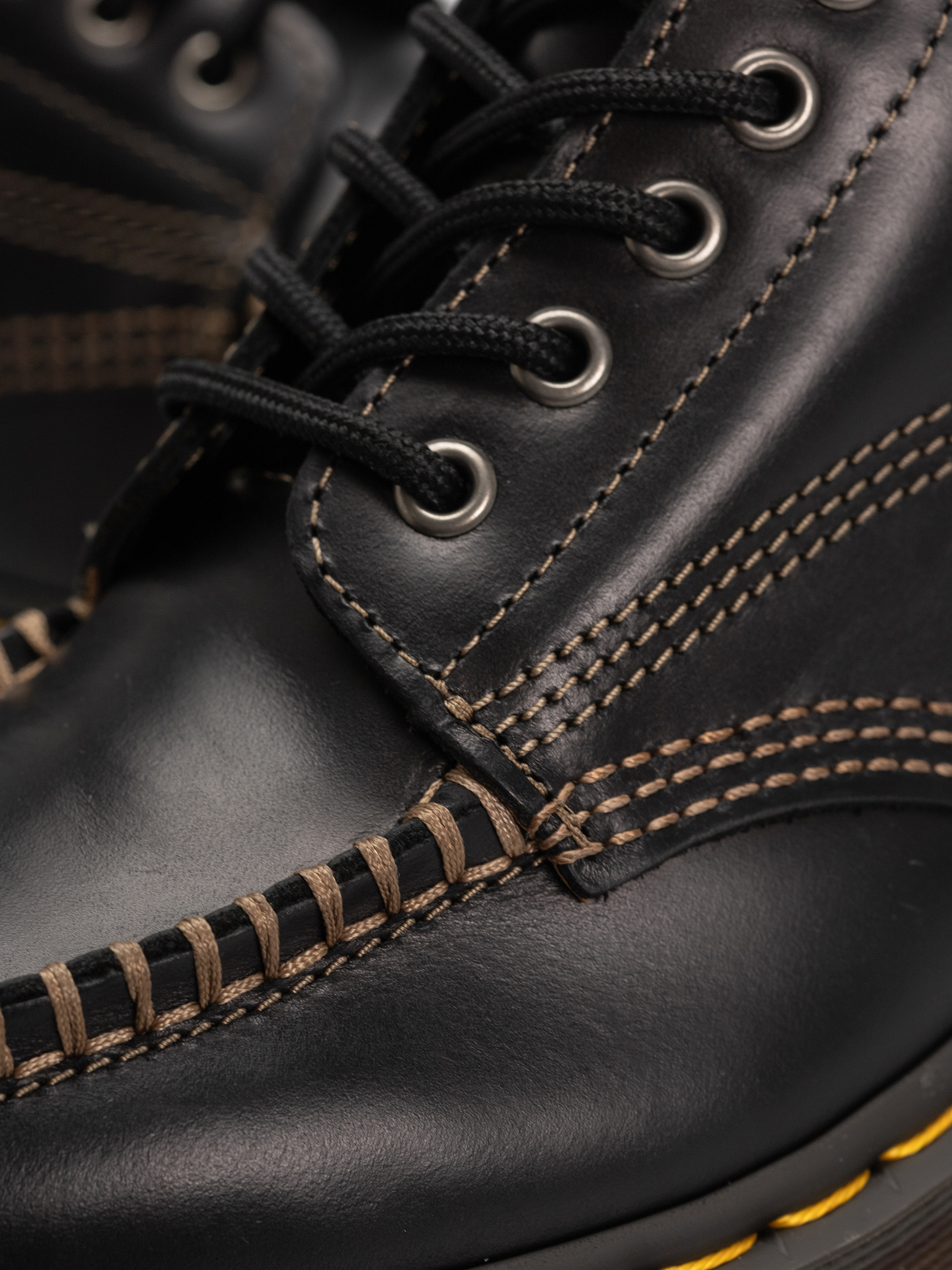 Pantofi Dr. Martens Lowell Chukka (black )