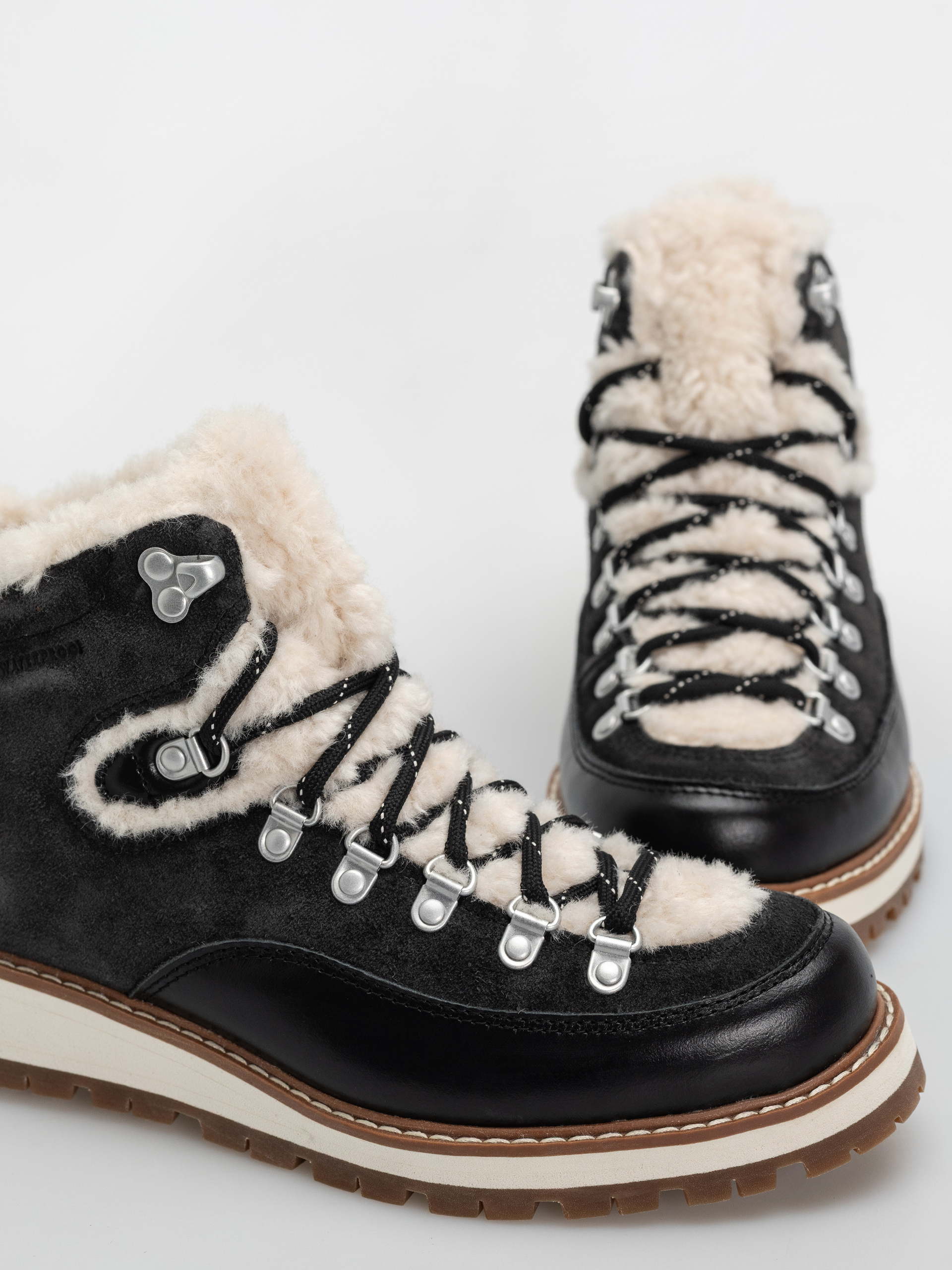 Pantofi Merrell Sugarloaf Mid Wmn (black)