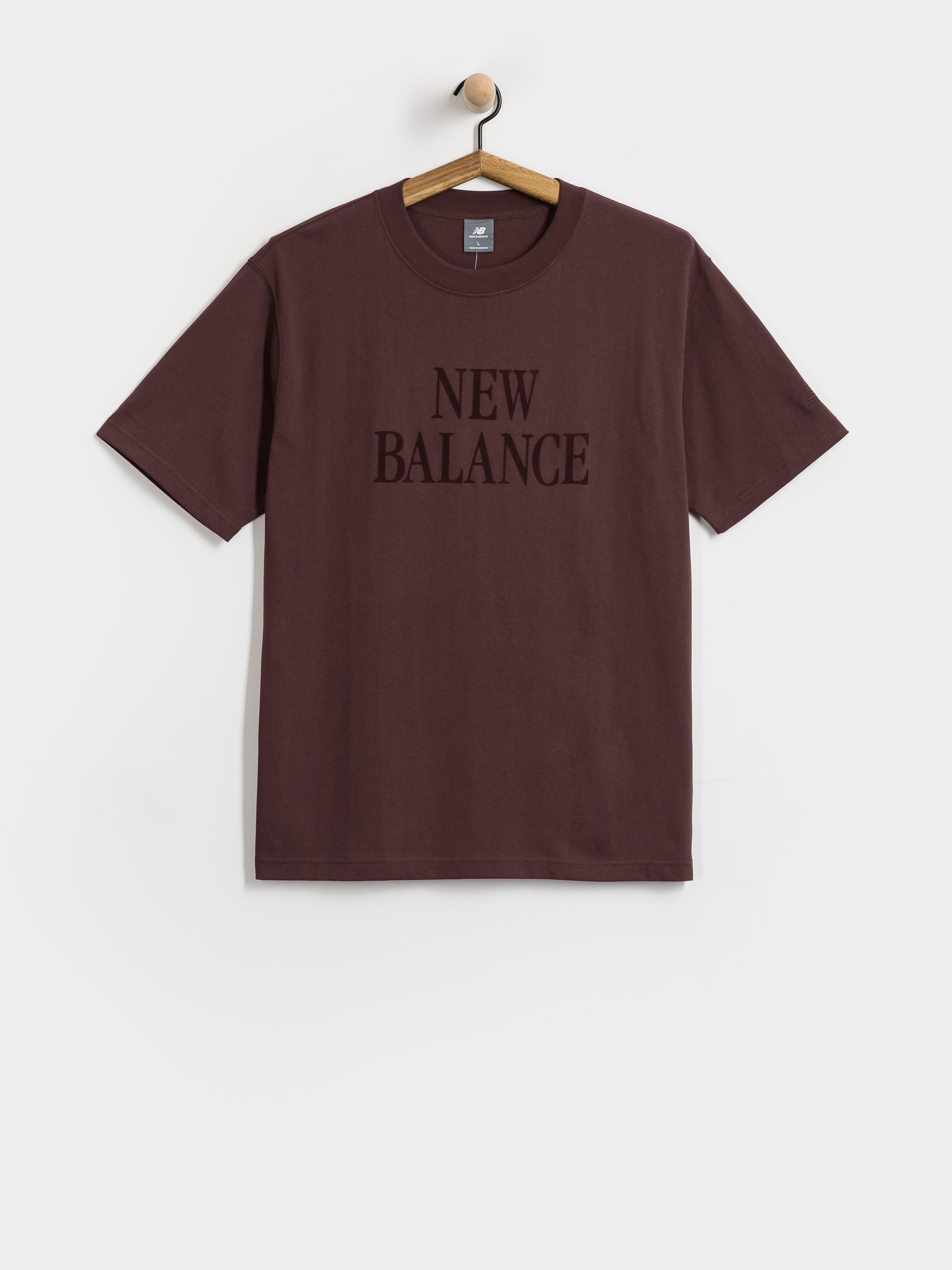 Tricou New Balance Athletics Flocked Logo (cherry leather)