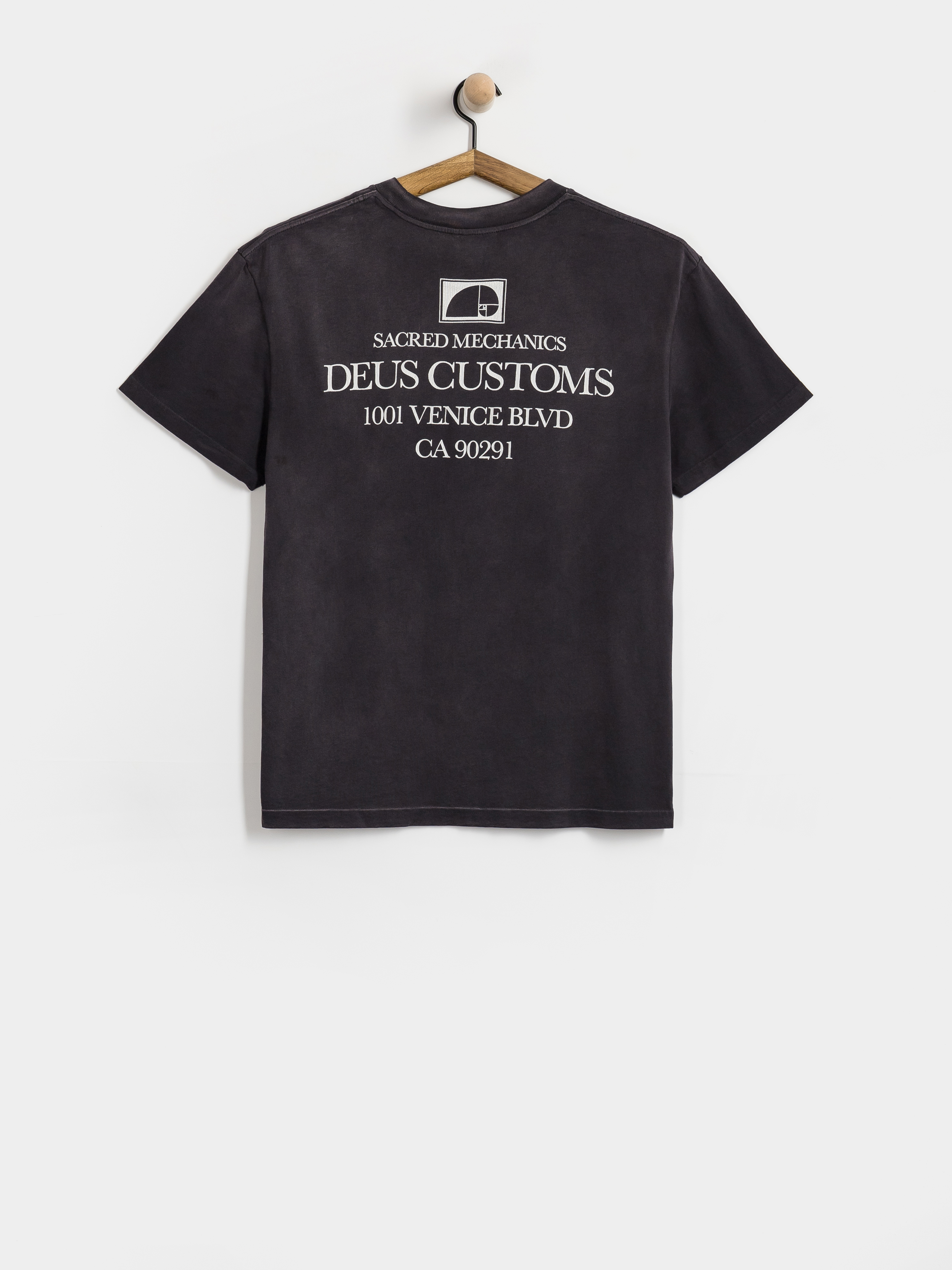 Tricou Deus Ex Machina Perfect Ratio (black beauty)