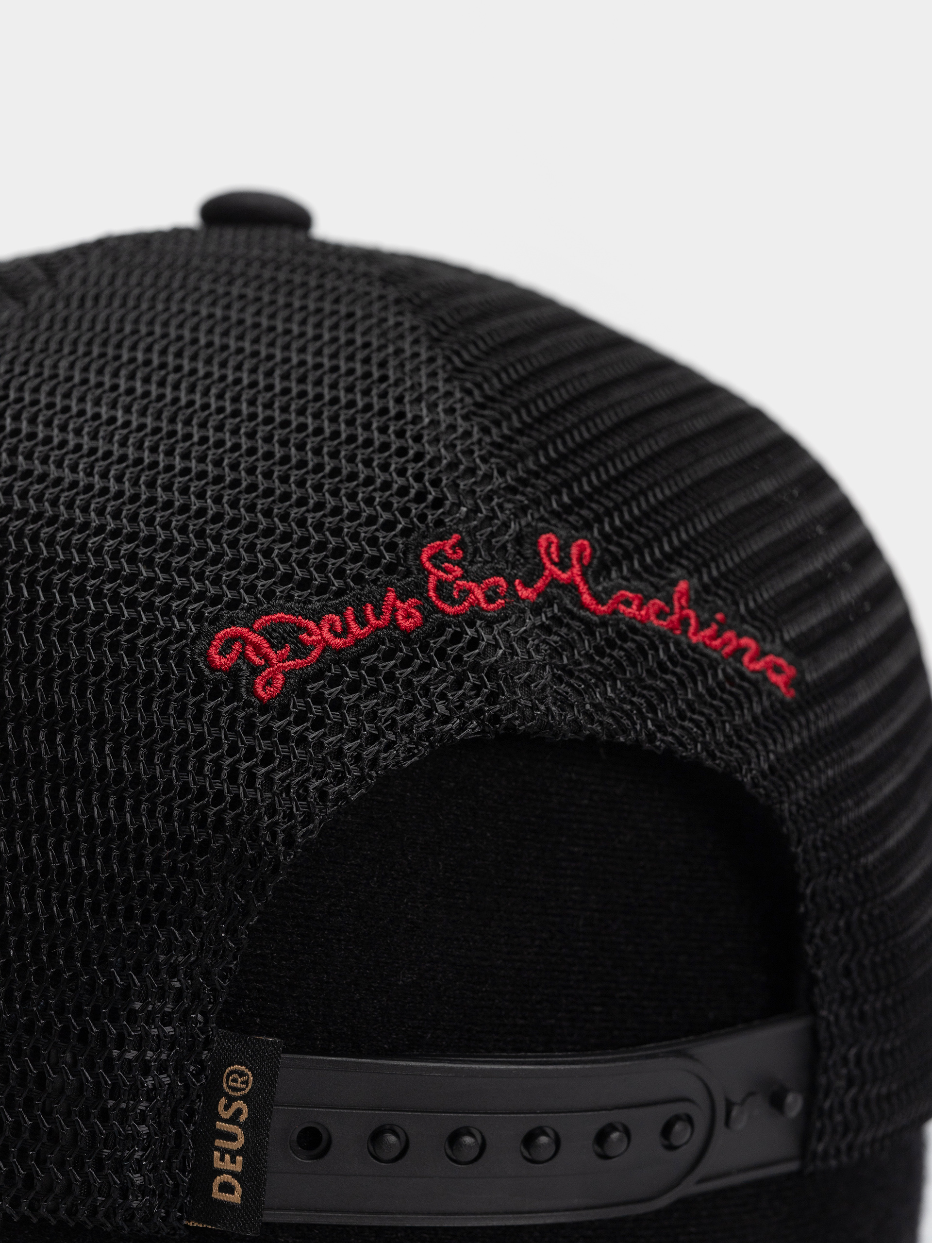 Șapcă Deus Ex Machina Shook Ones Trucker (black)