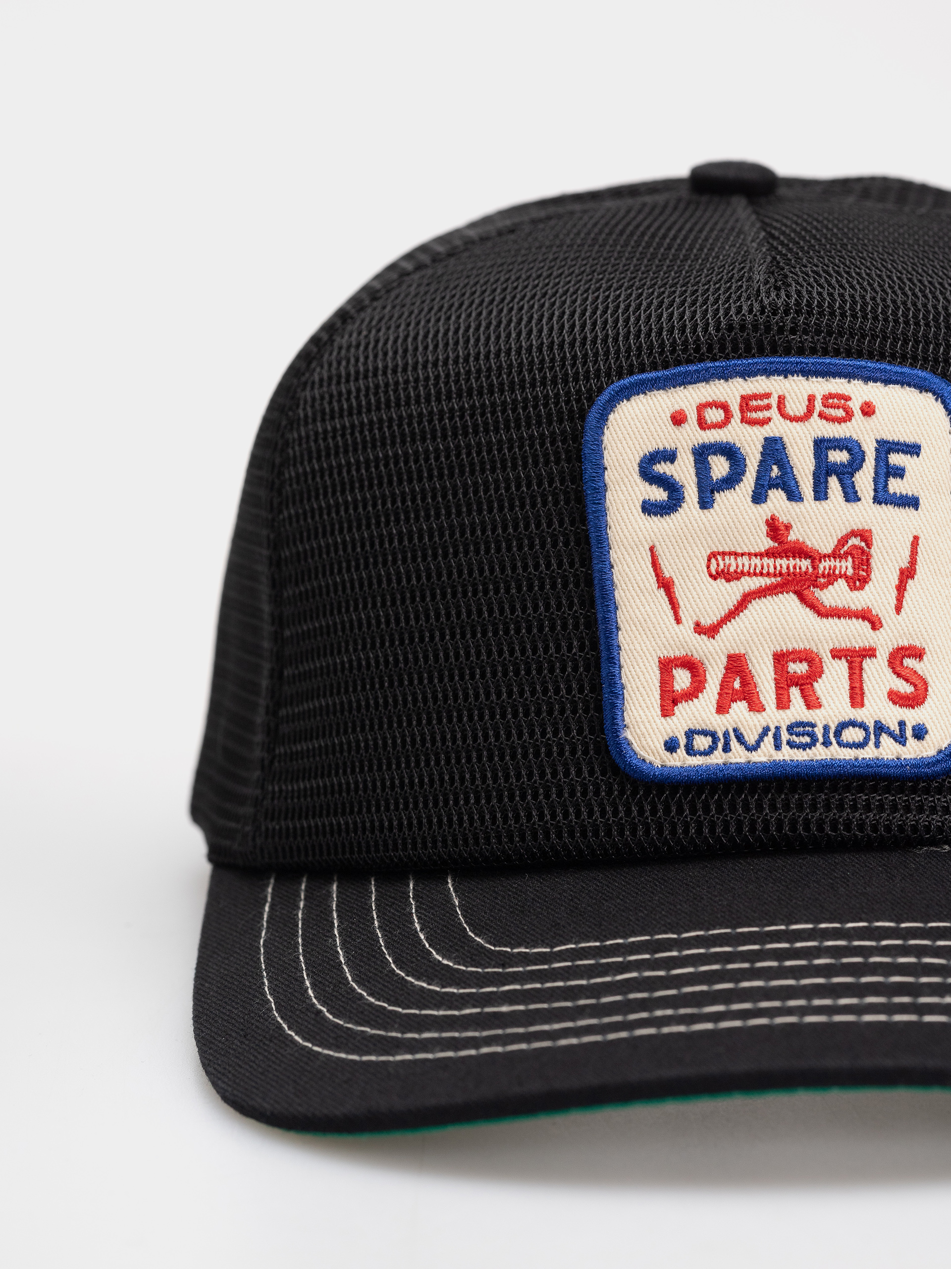 Șapcă Deus Ex Machina Mudflap Trucker (black)
