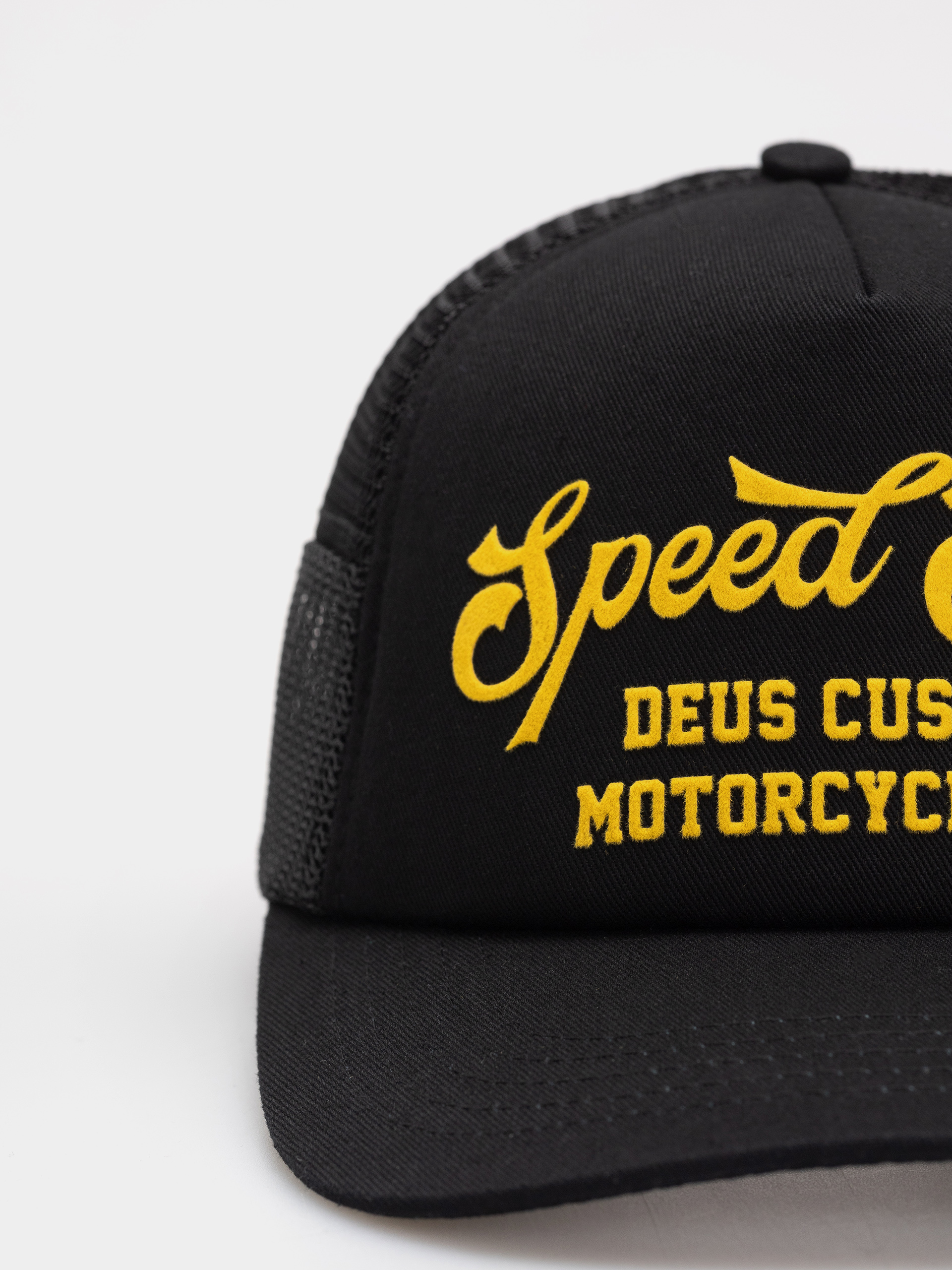 Șapcă Deus Ex Machina Welcome Trucker (black)