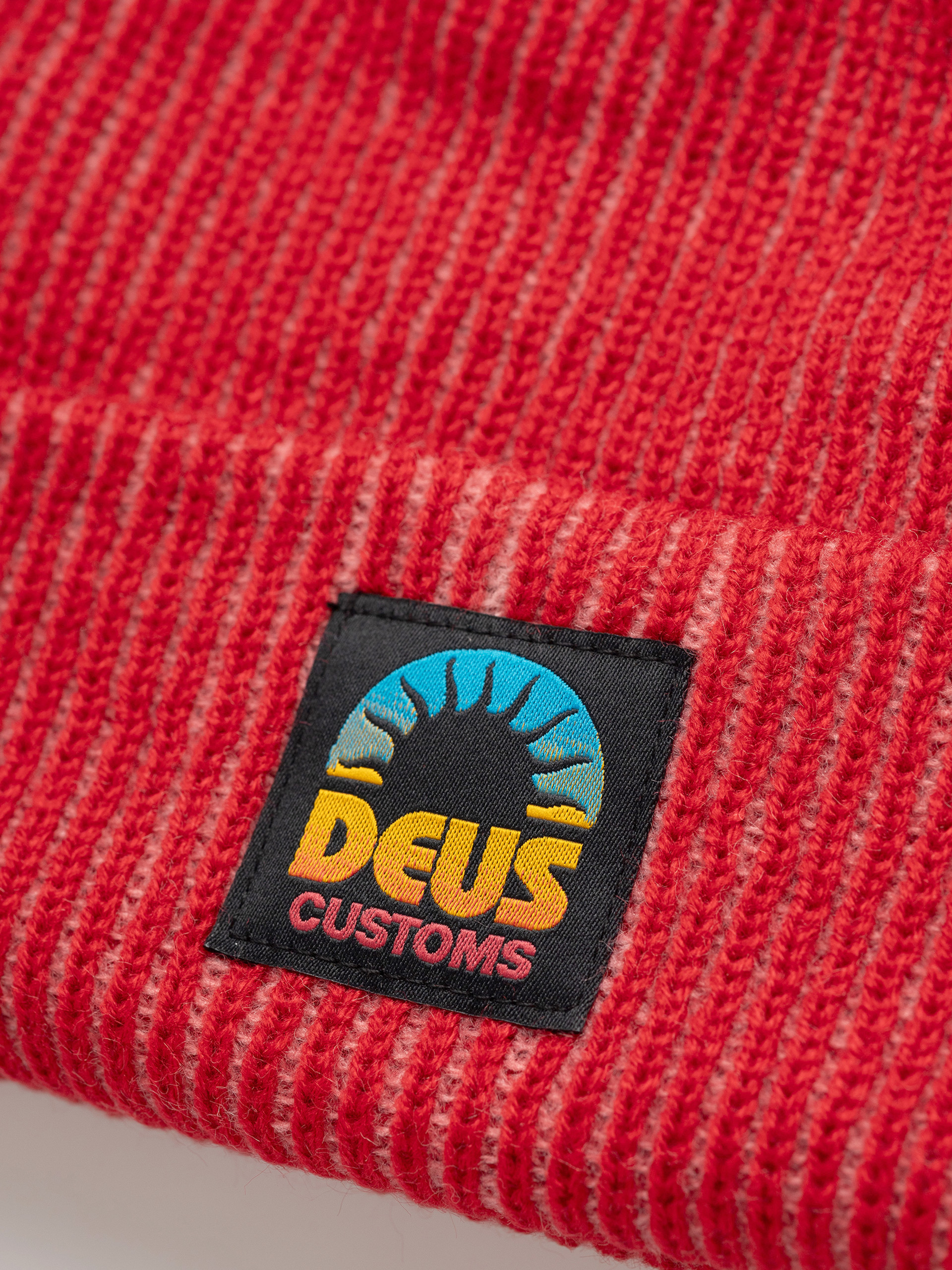 Căciulă Deus Ex Machina Melody 2 Tone (cherry red)