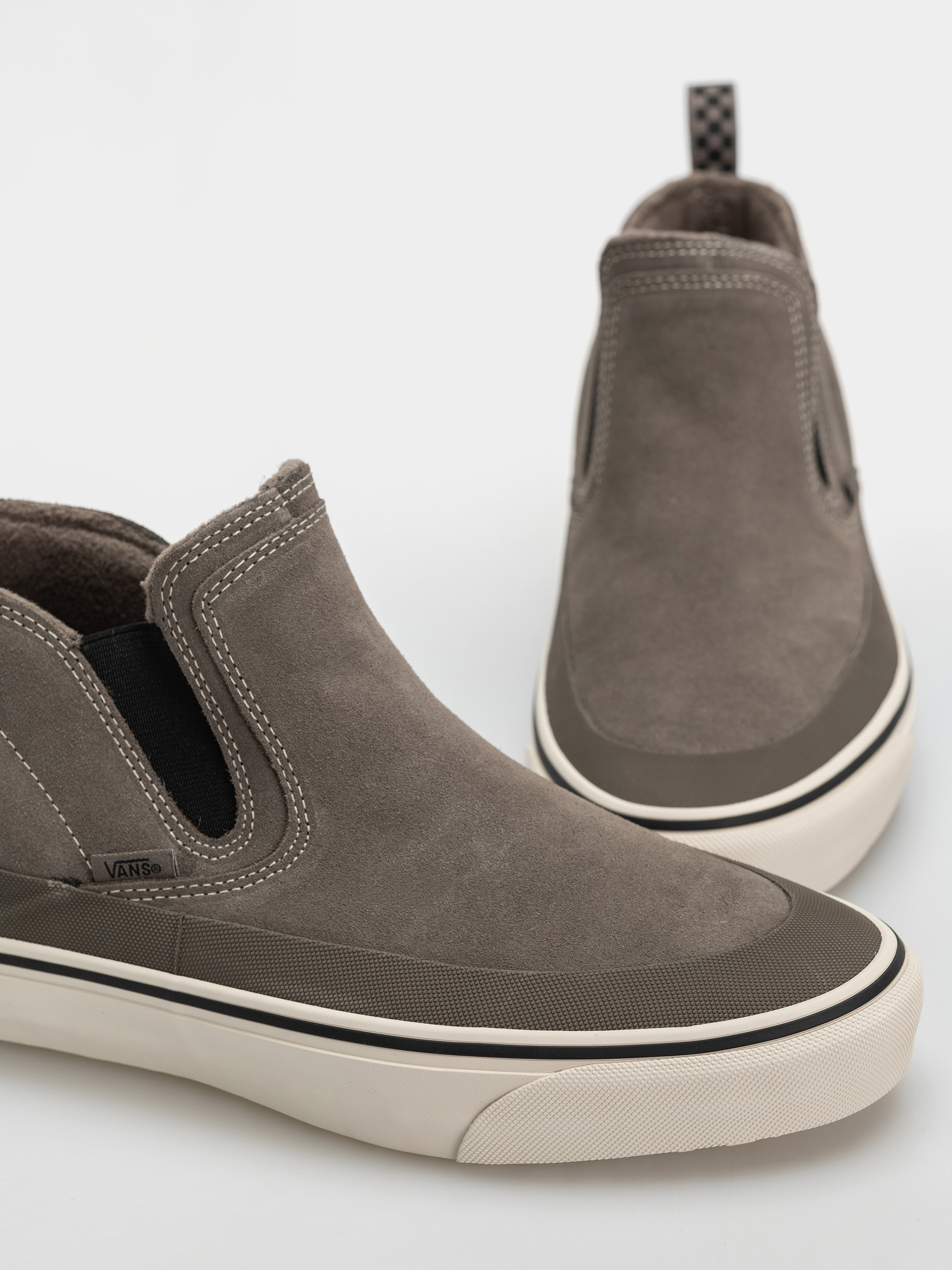 Pantofi Vans Mid Slip Insulated (bungee cord)