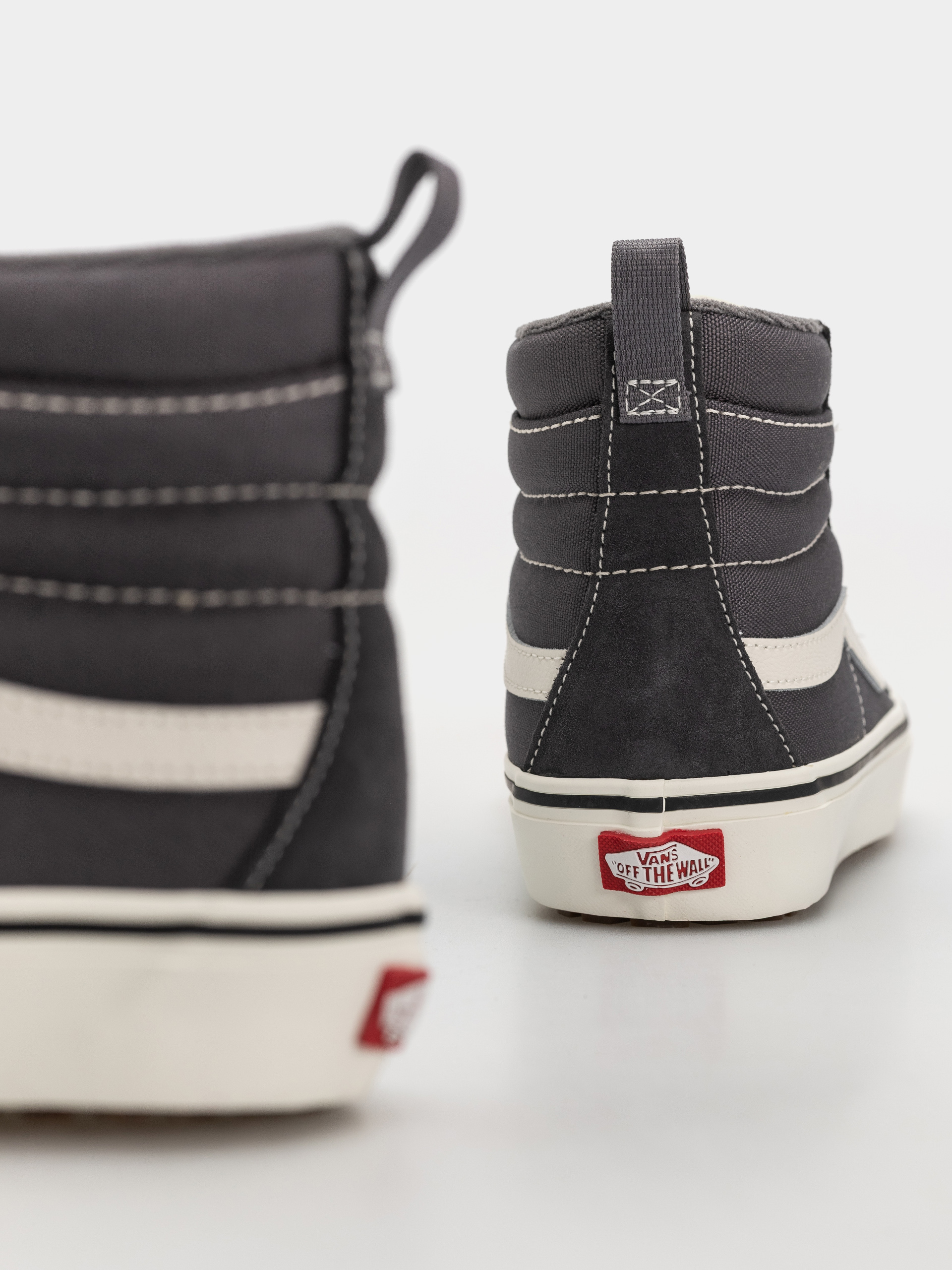 Pantofi Vans Sk8 Hi Insulated (asphalt)