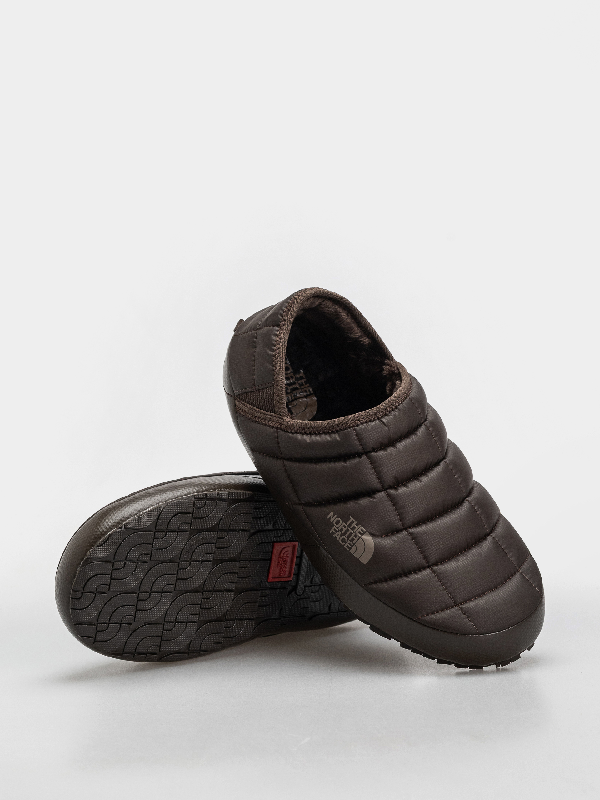 Pantofi The North Face Thermoball Traction Mule V (dark chestnut/tnf black)