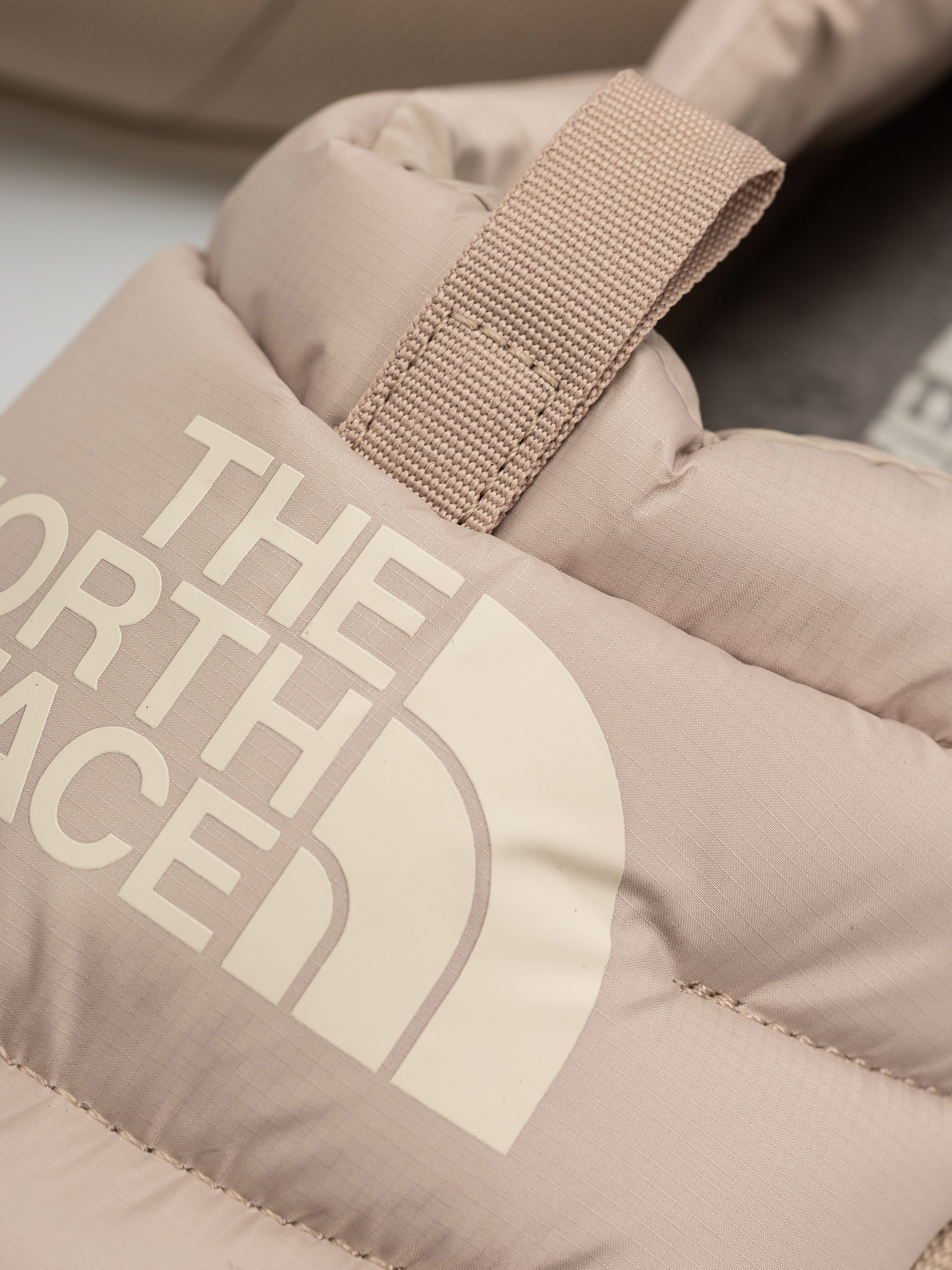 Pantofi The North Face Nuptse Mule Wmn (timeless taupe/calacatt)