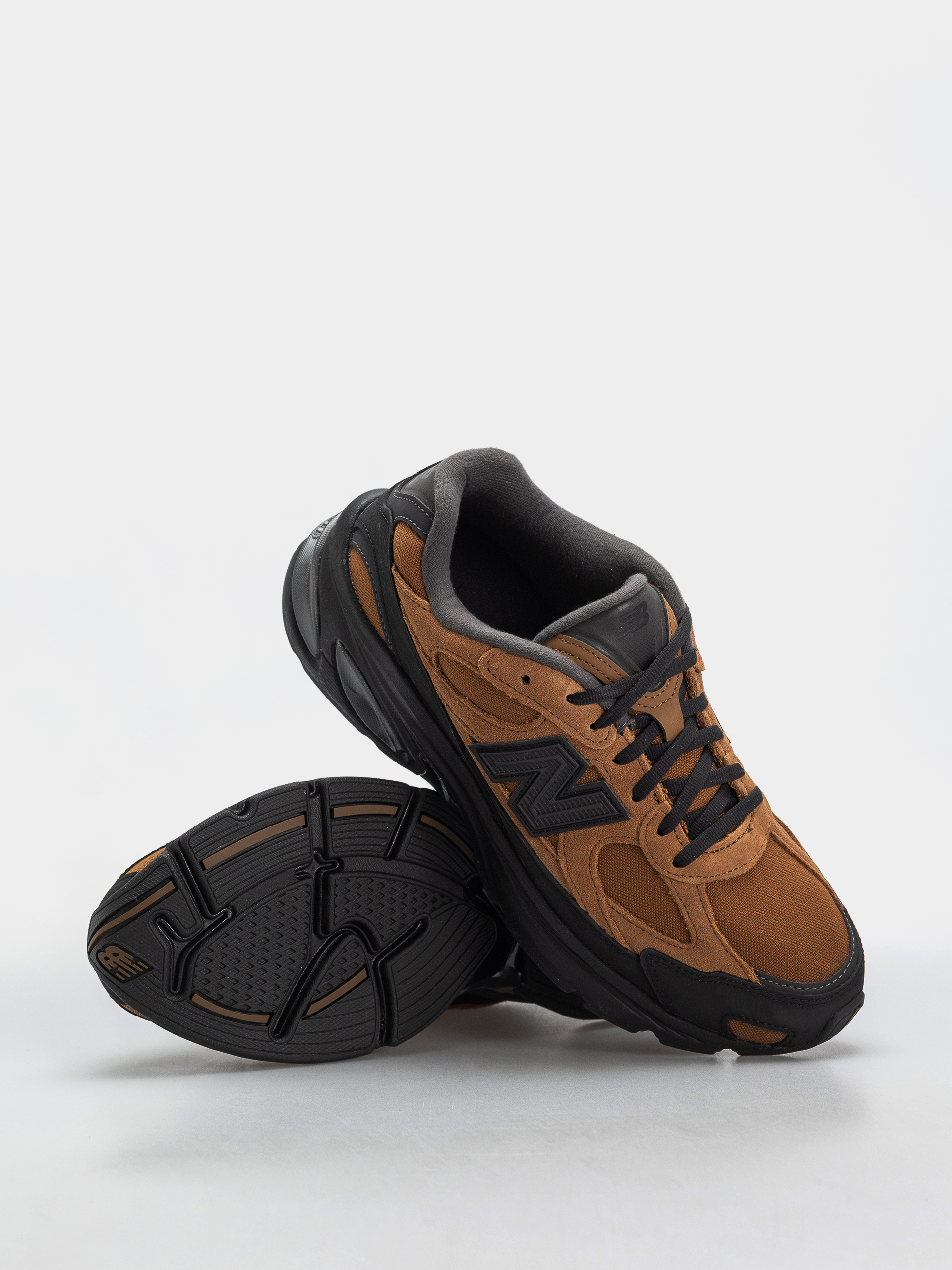 Pantofi New Balance 2010 (breakfast tea/black)