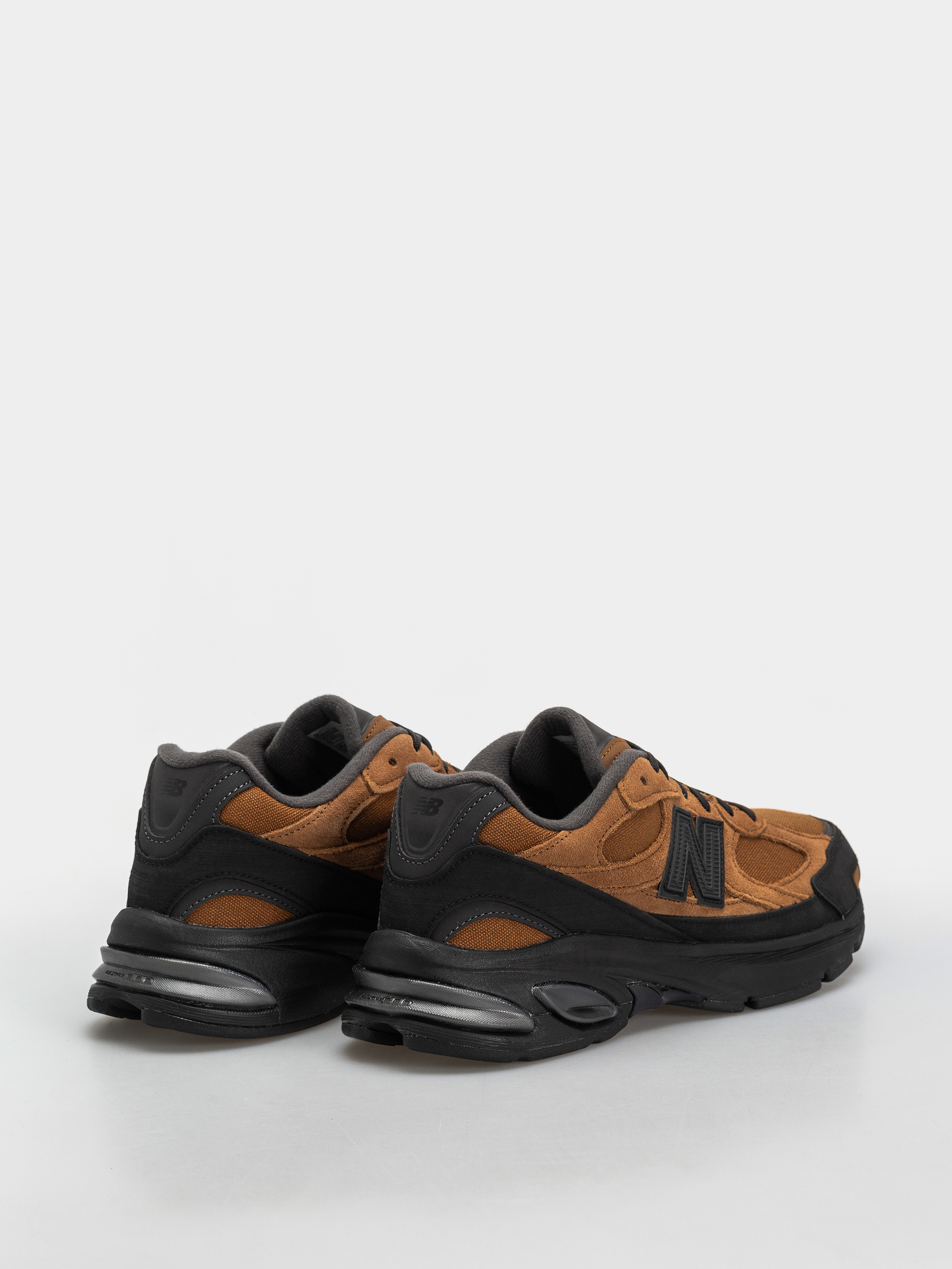 Pantofi New Balance 2010 (breakfast tea/black)