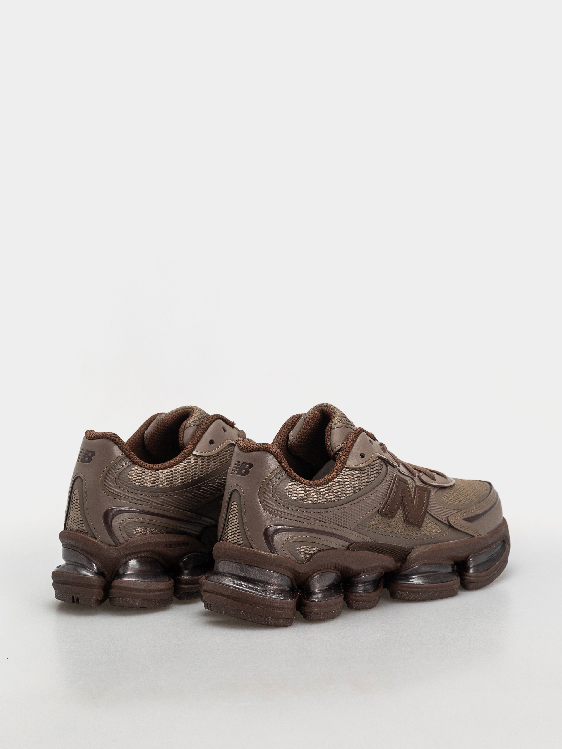 Pantofi New Balance 2000 (thunder brown/pumpernickel)