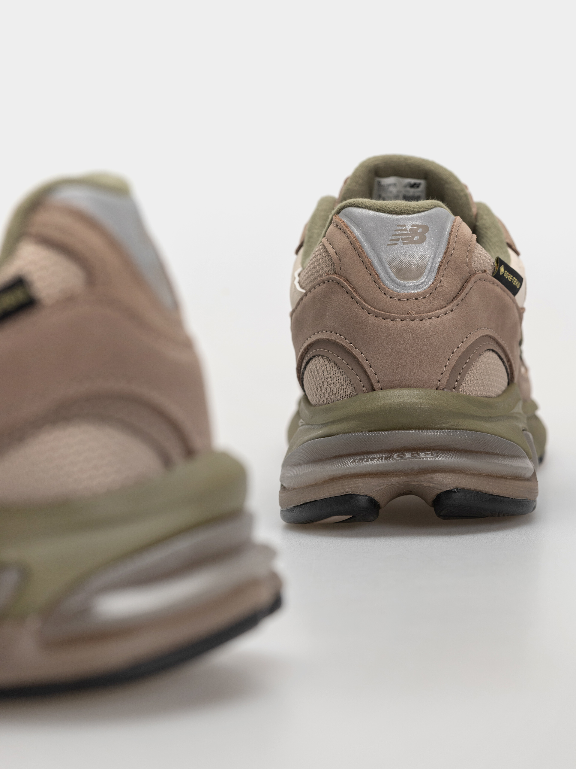 Pantofi New Balance 2010 (light mushroom/timberwolf)