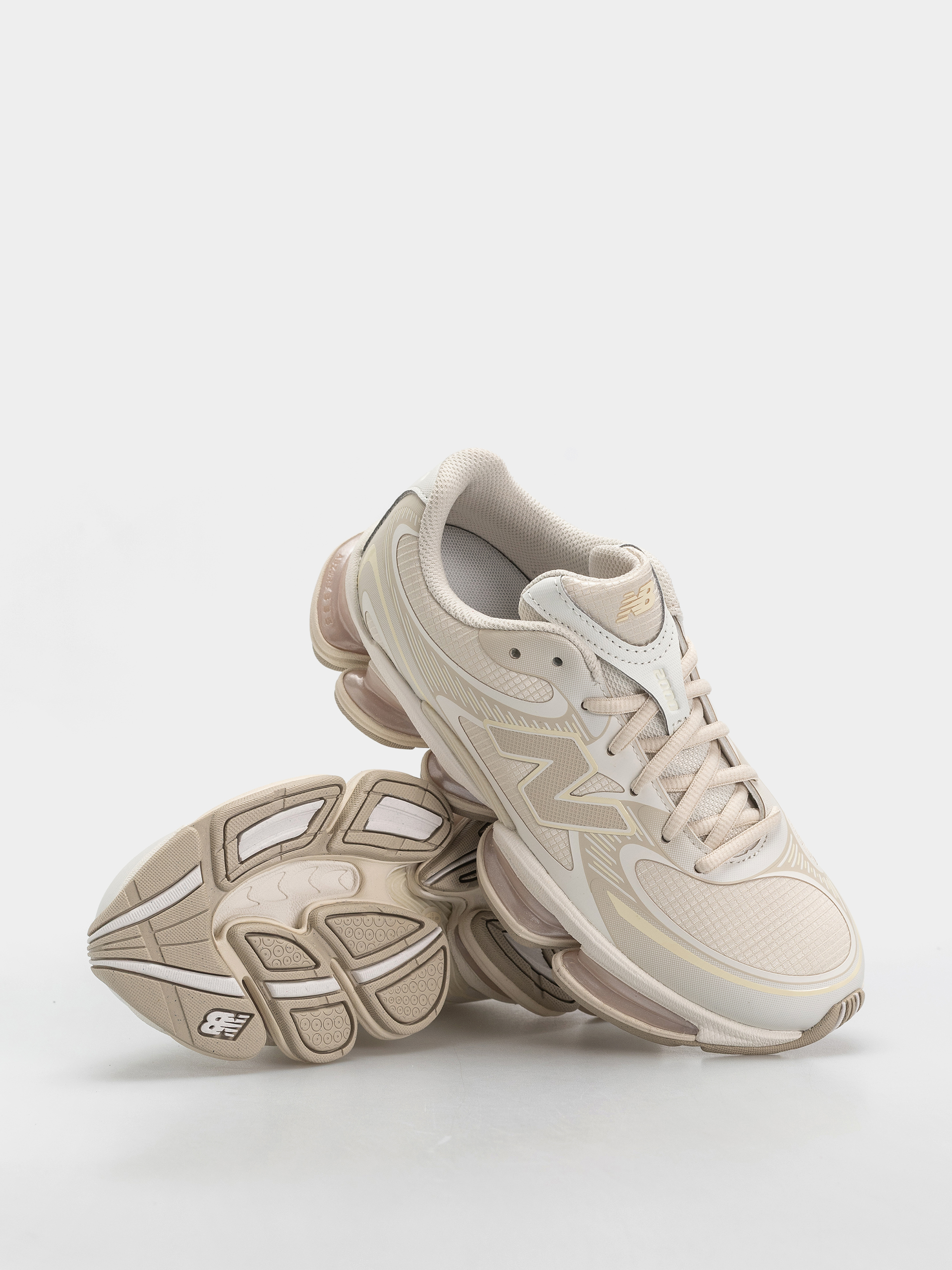 Pantofi New Balance 2000 (linen/sea salt/timberwolf)
