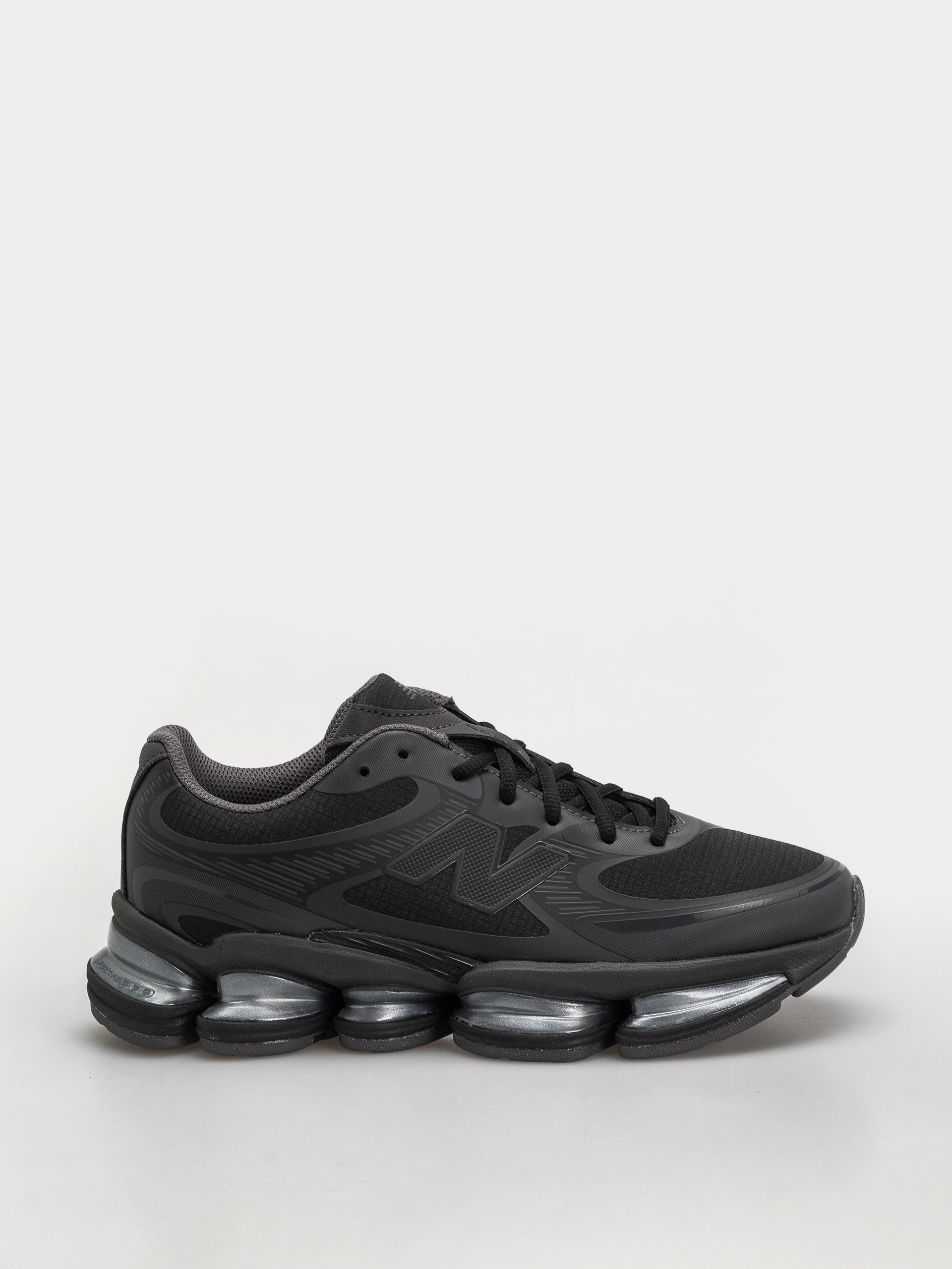 Pantofi New Balance 2000 (black/black cement/magnet)