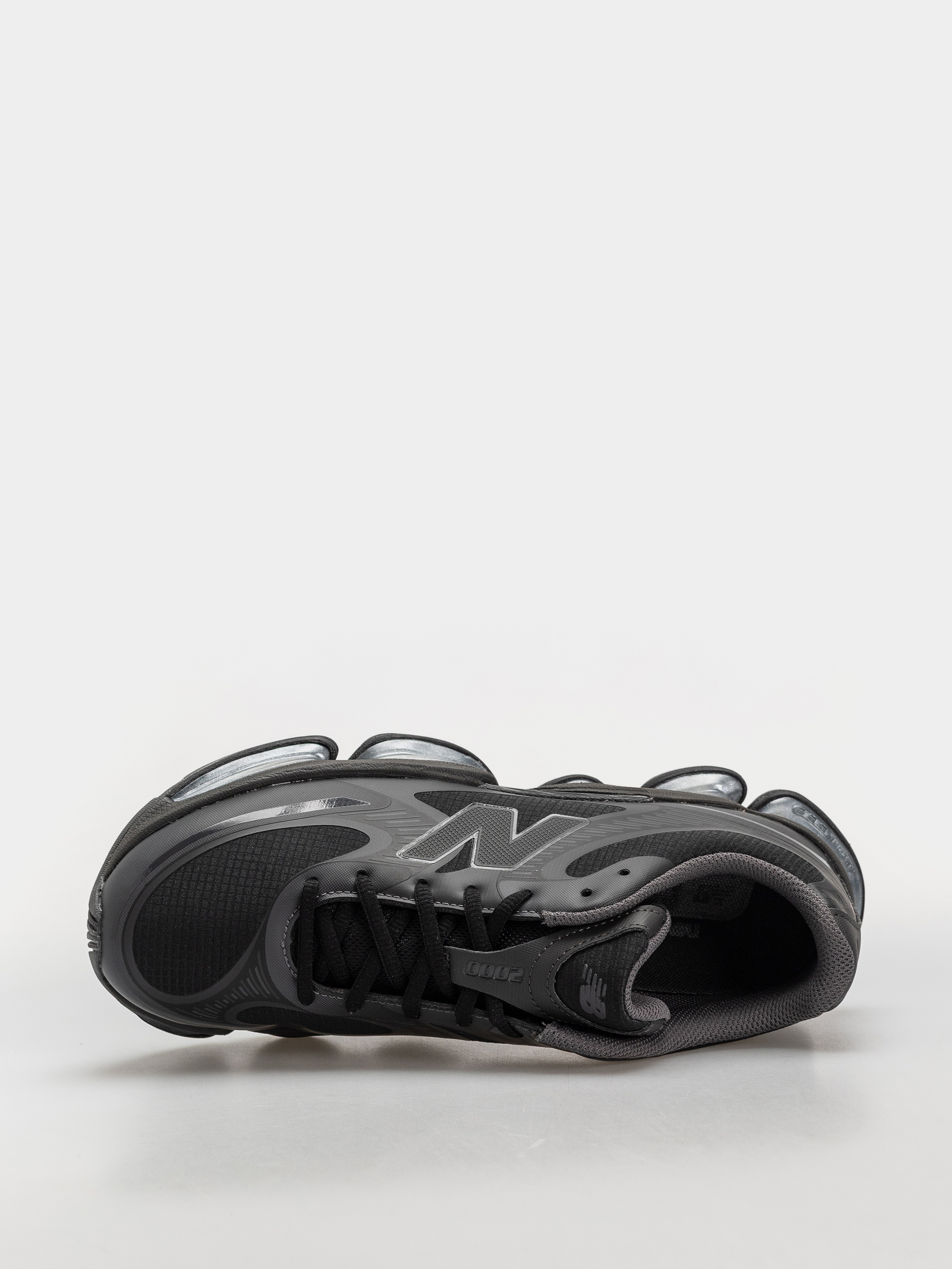 Pantofi New Balance 2000 (black/black cement/magnet)
