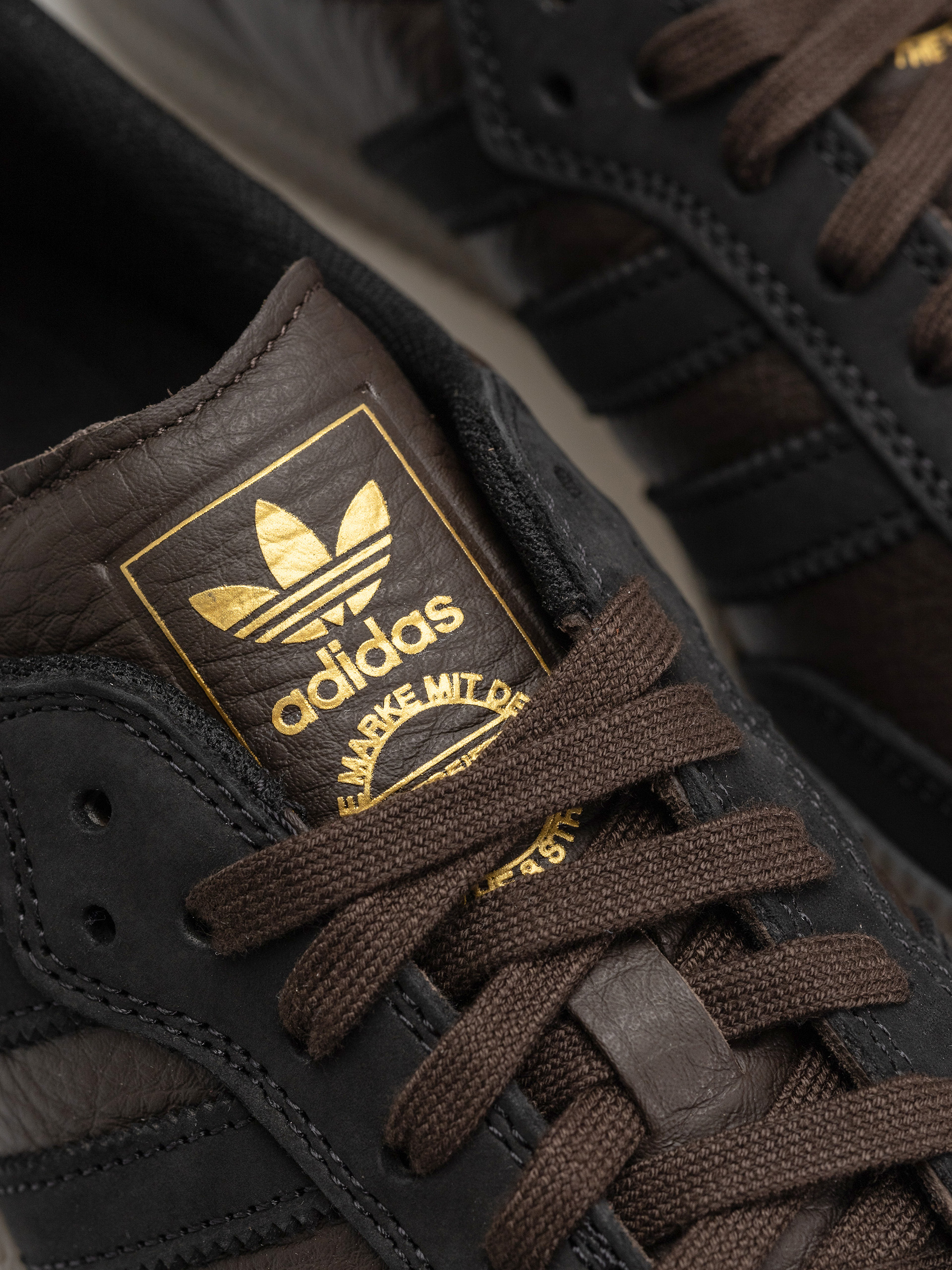 Pantofi adidas Samba Adv (dbrown/cblack/gum5)