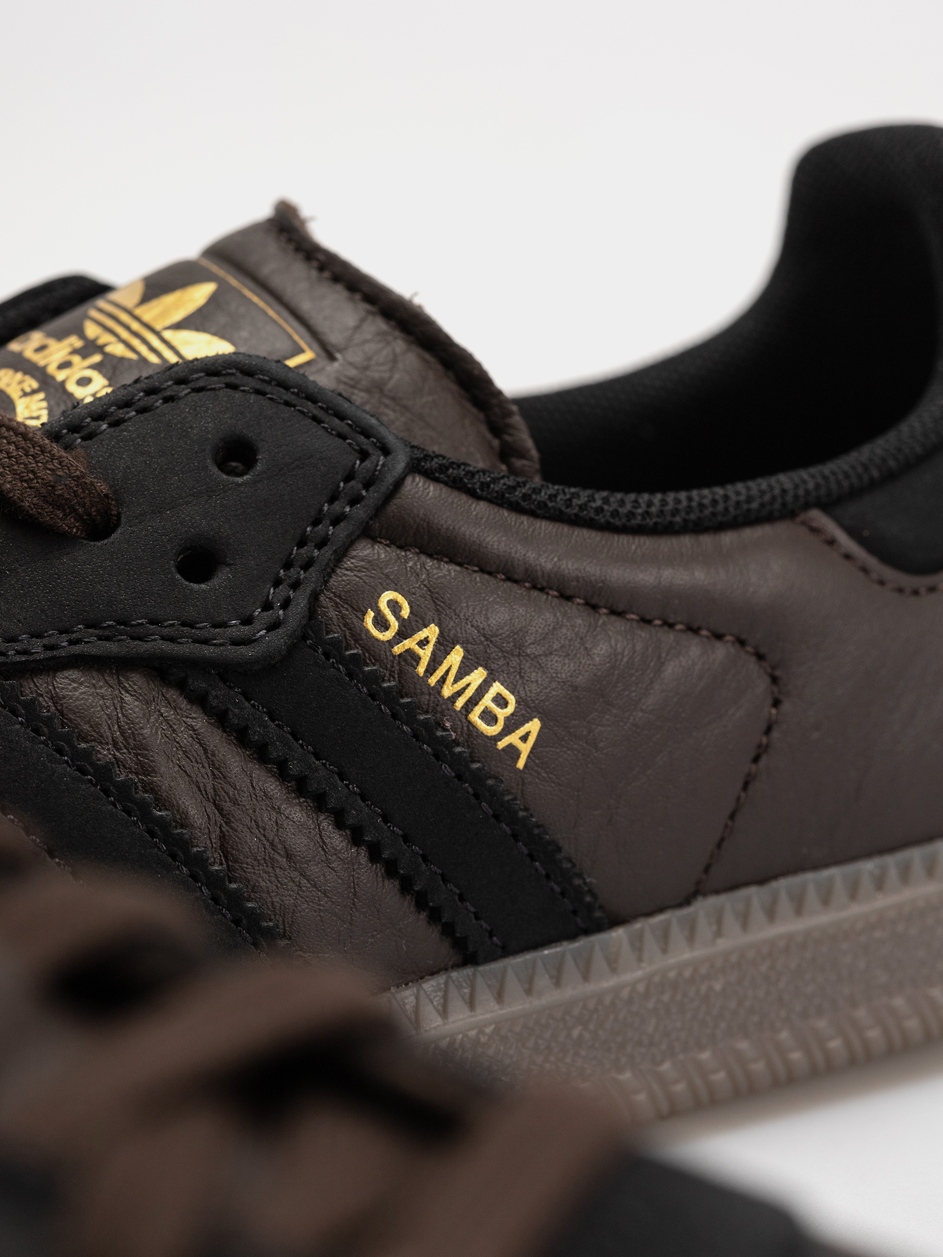 Pantofi adidas Samba Adv (dbrown/cblack/gum5)
