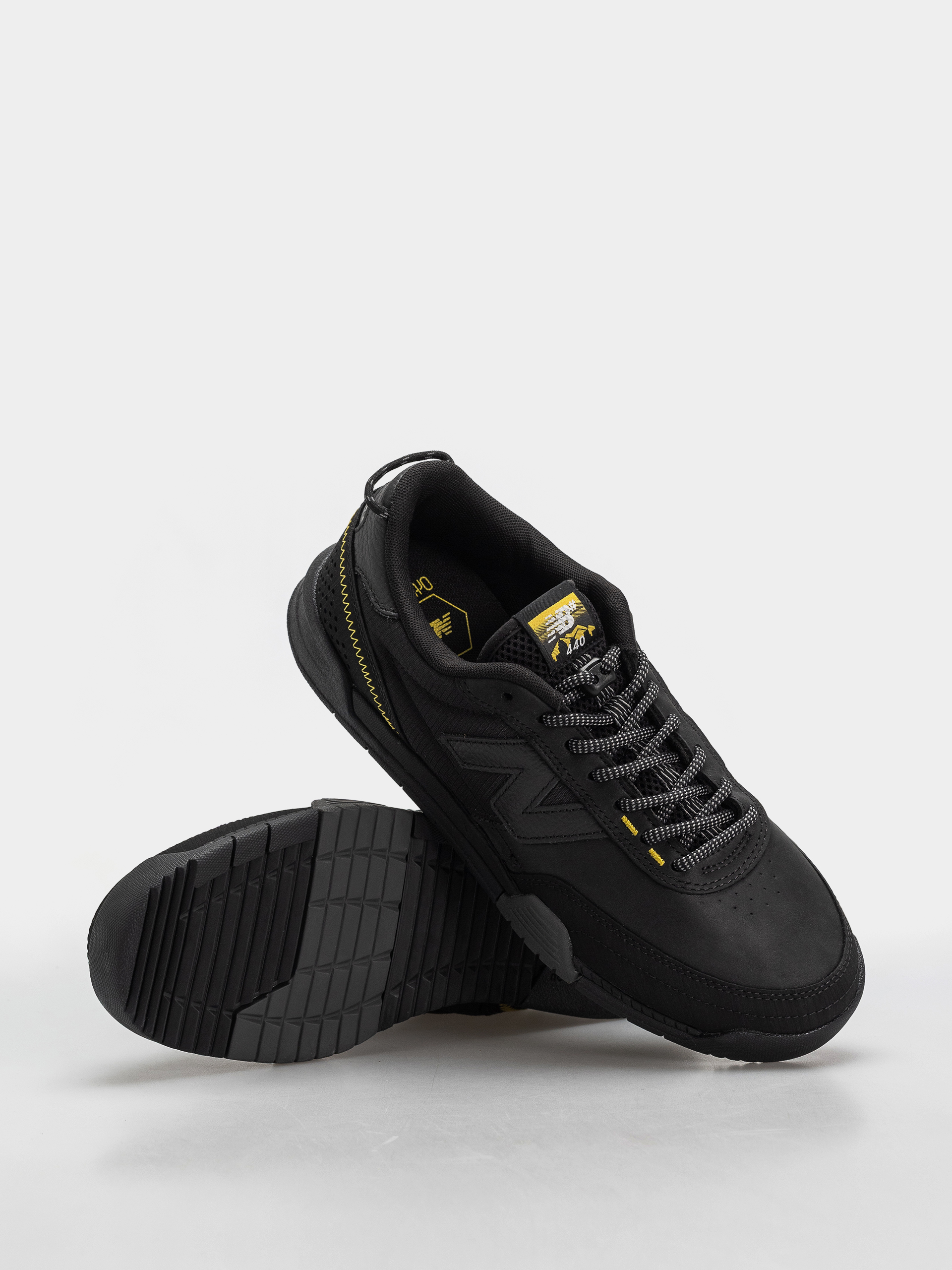 Pantofi New Balance 440 (black/happy yellow)