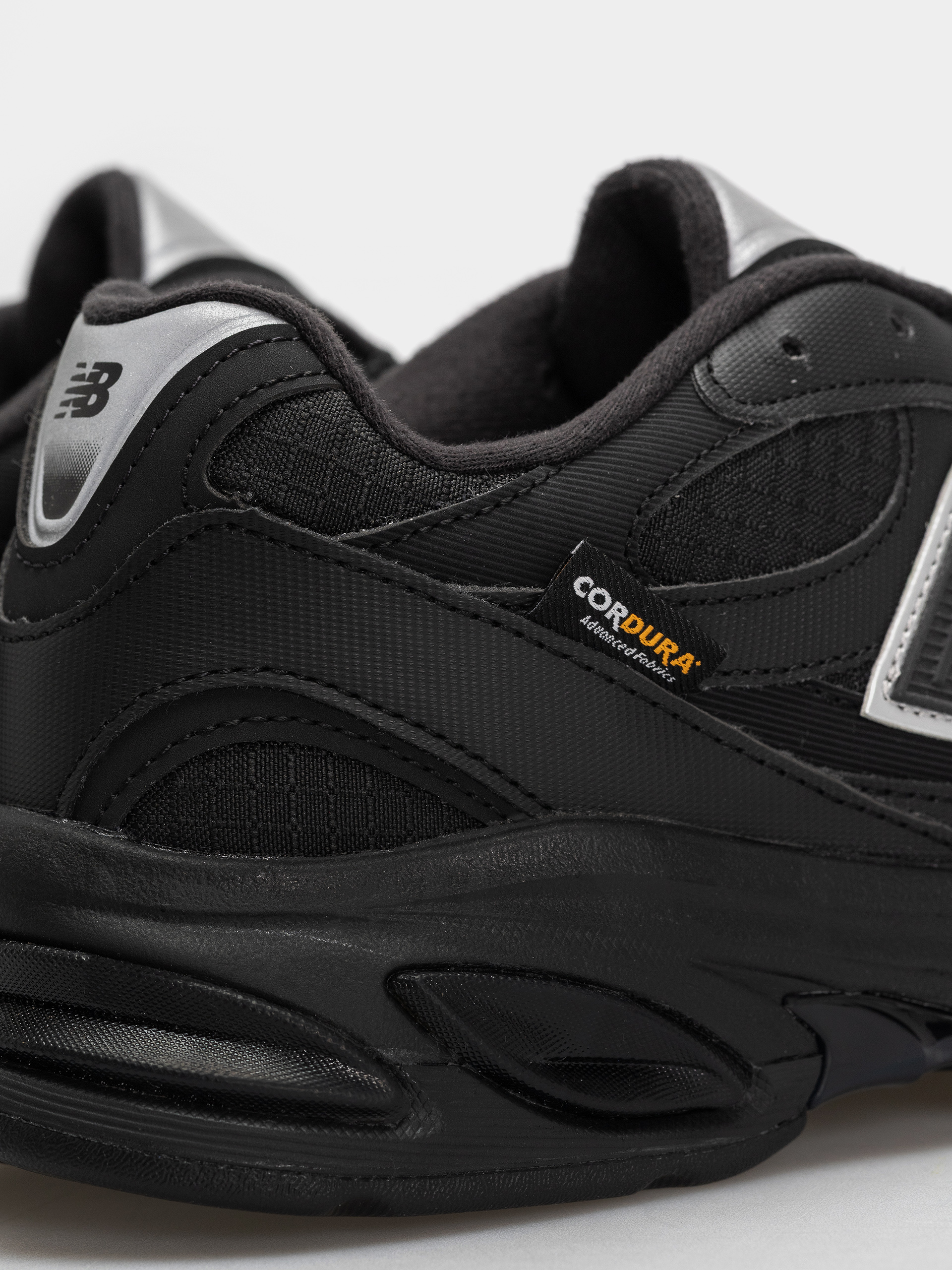 Pantofi New Balance 2010 (black/black)