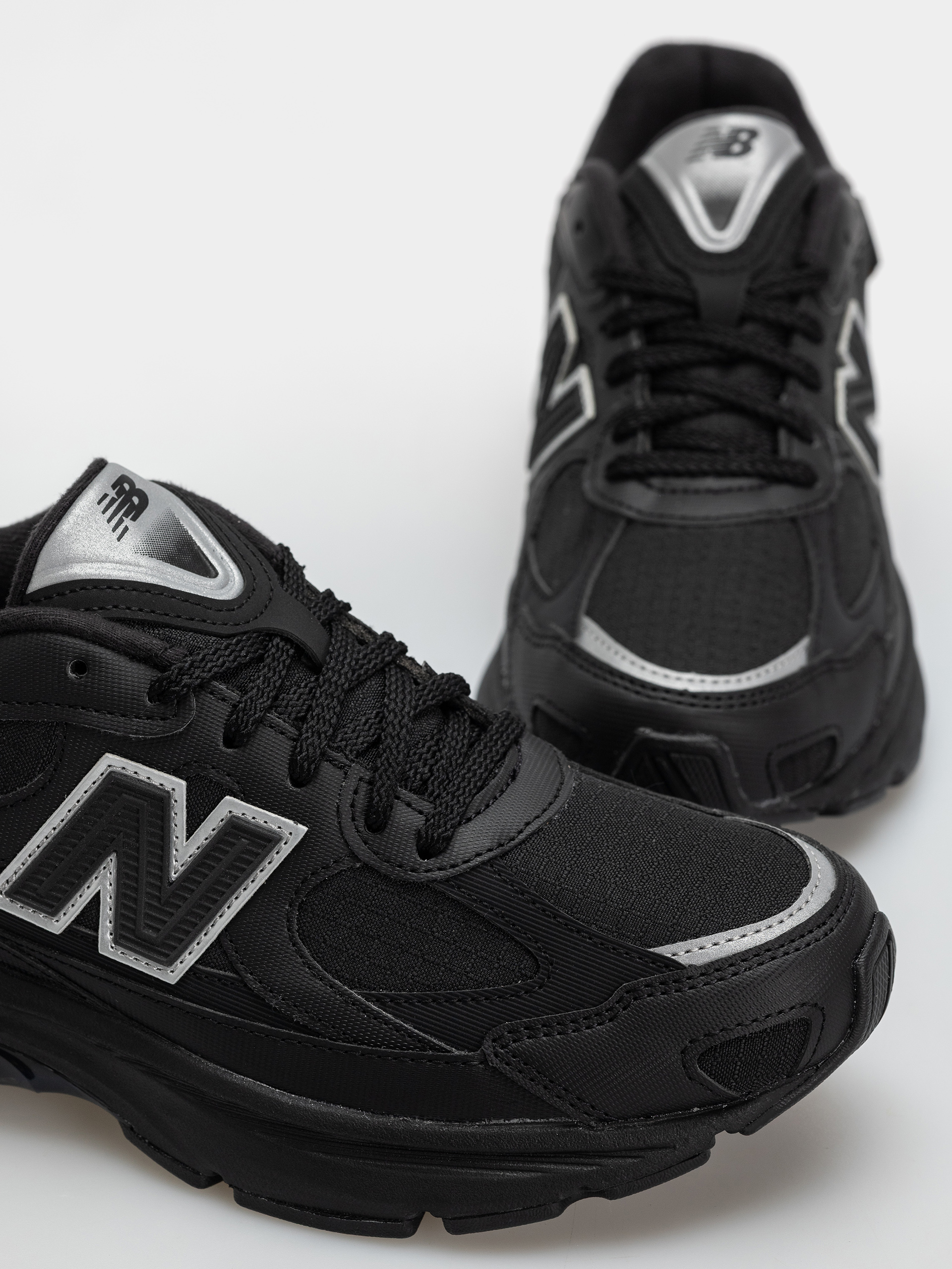 Pantofi New Balance 2010 (black/black)