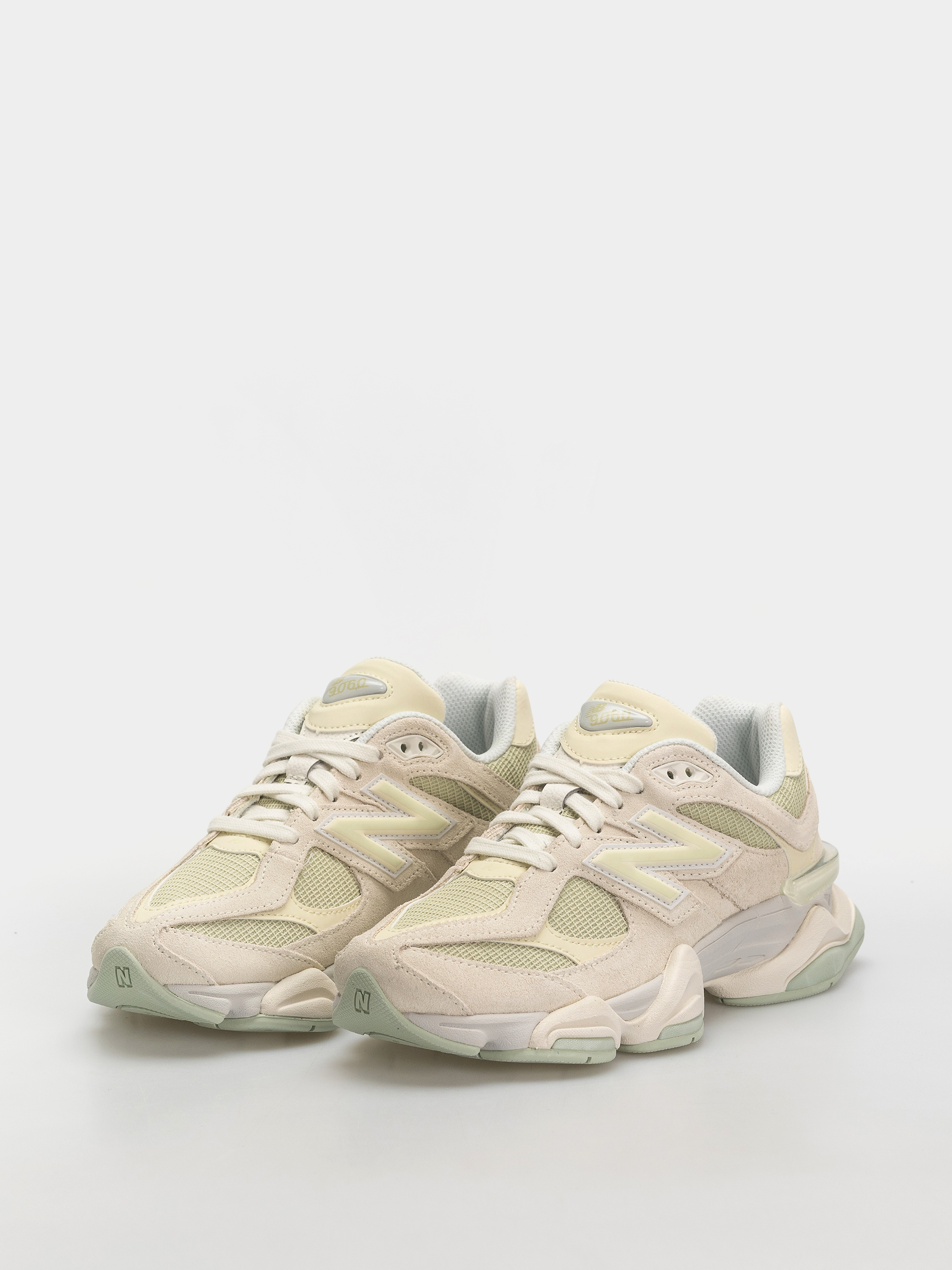 Pantofi New Balance 9060 (pistachio butter/angora)