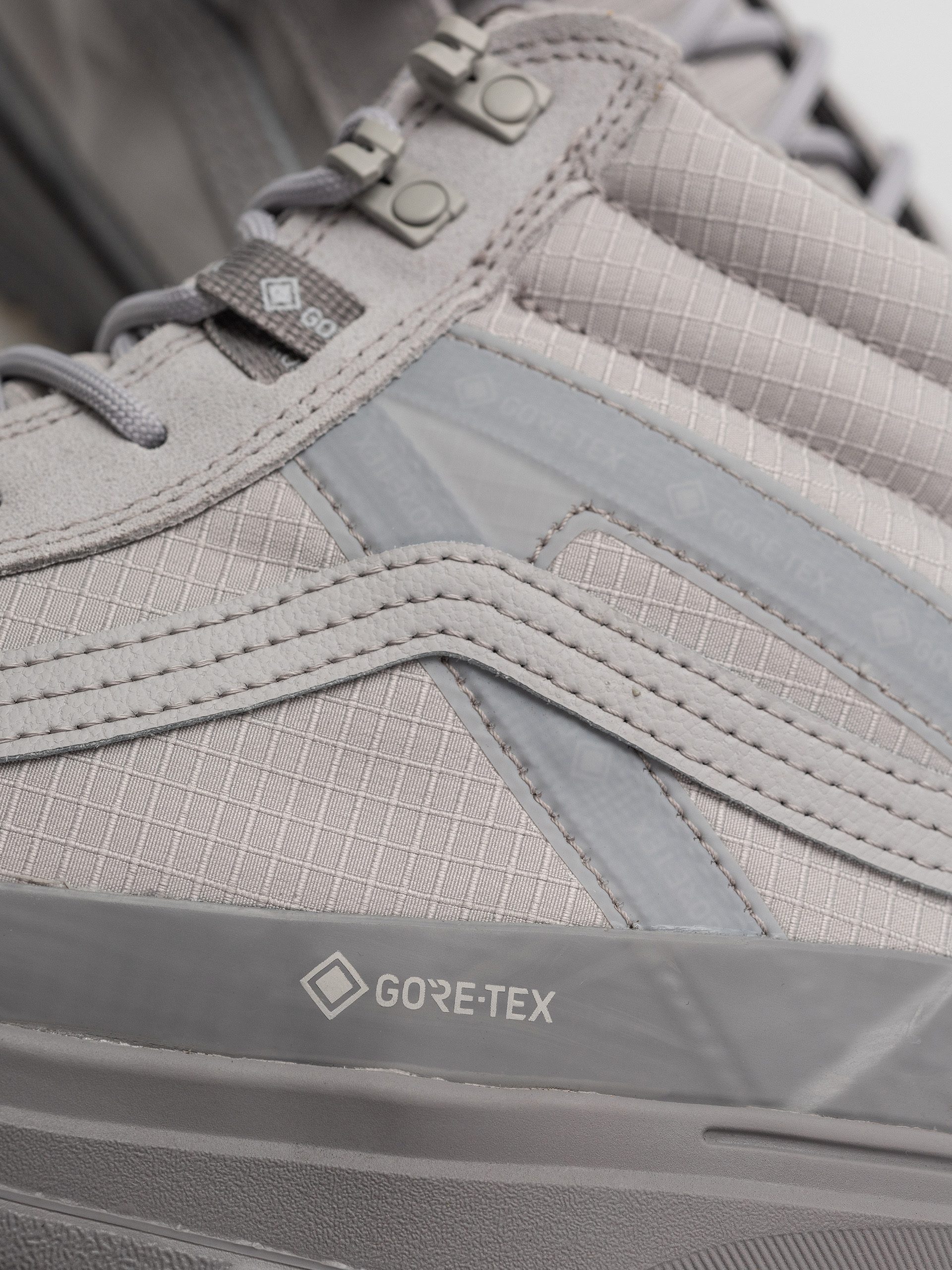 Pantofi Vans Sk8 Hi Gore Tex Insulated Mte (light grey)