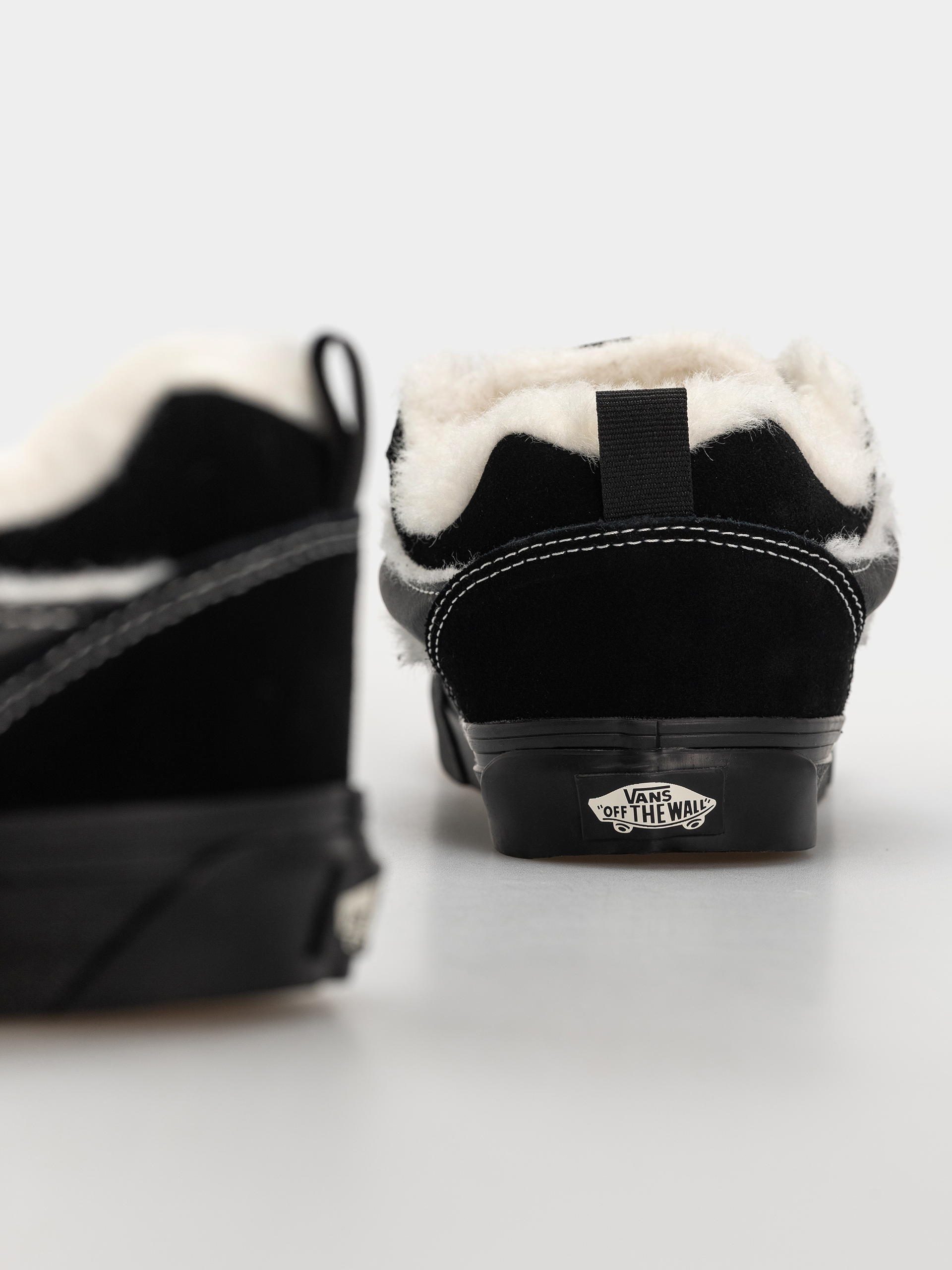 Pantofi Vans Knu Skool (black)