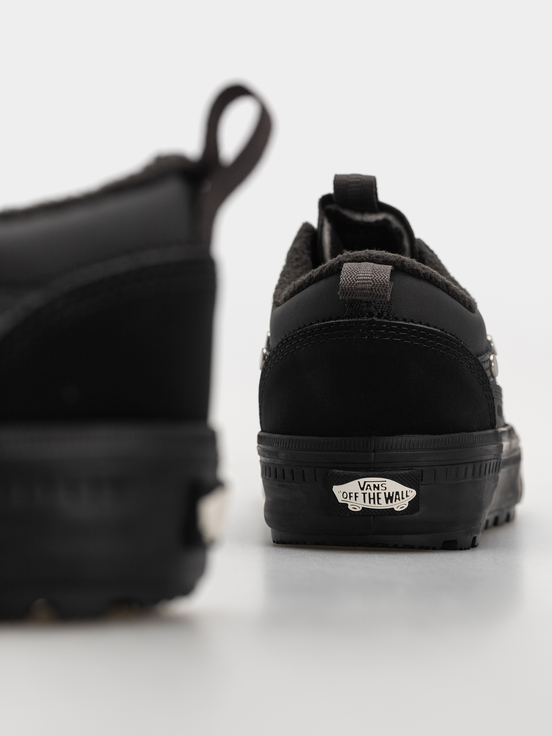 Pantofi Vans Old Skool Waterproof Insulated Mte (black)
