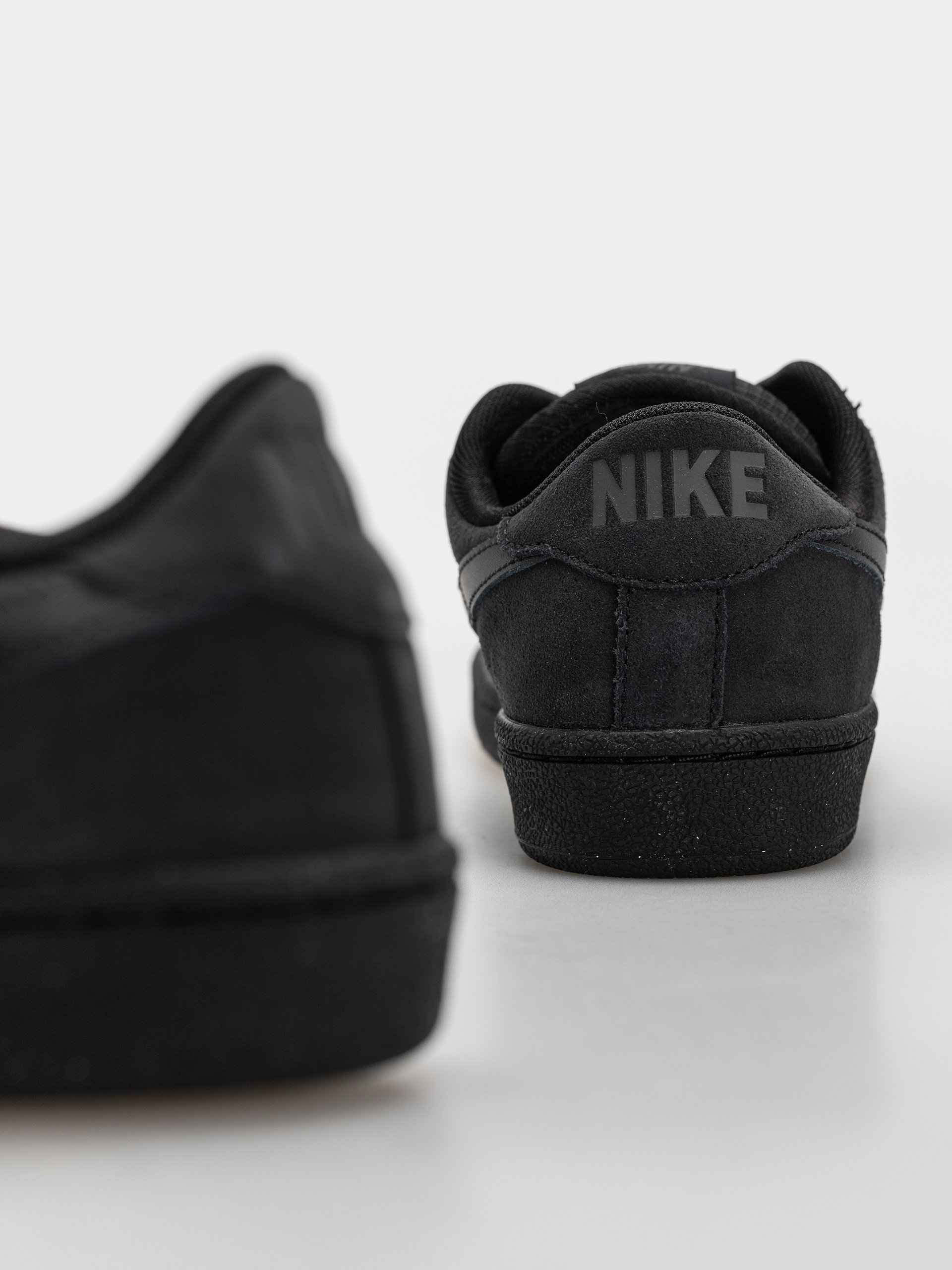 Pantofi Nike SB Zoom Tennis Classic (black/black black off noir)