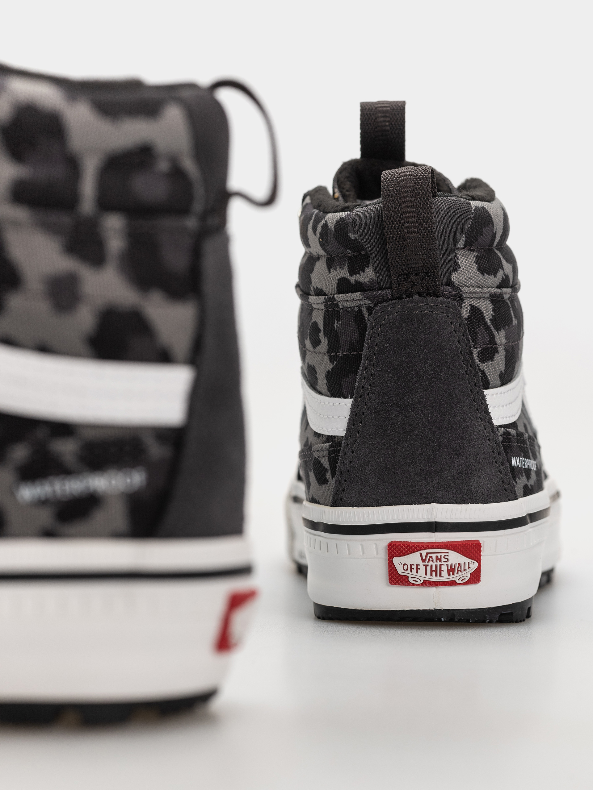 Pantofi Vans Sk8 Hi Waterproof Insulated Mte (charcoal grey)