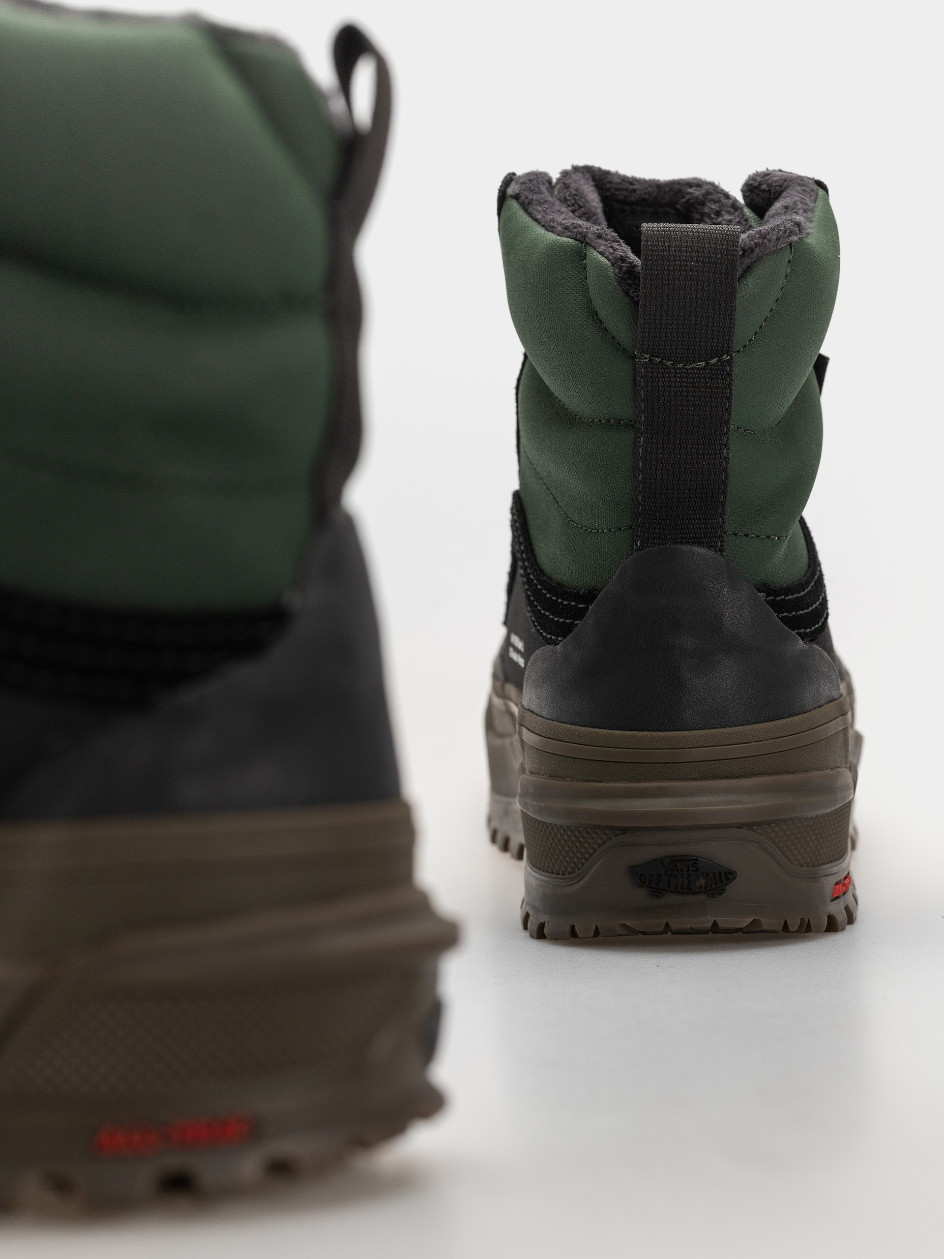 Pantofi Vans Standard Mid 2.0 Mte (oil green)