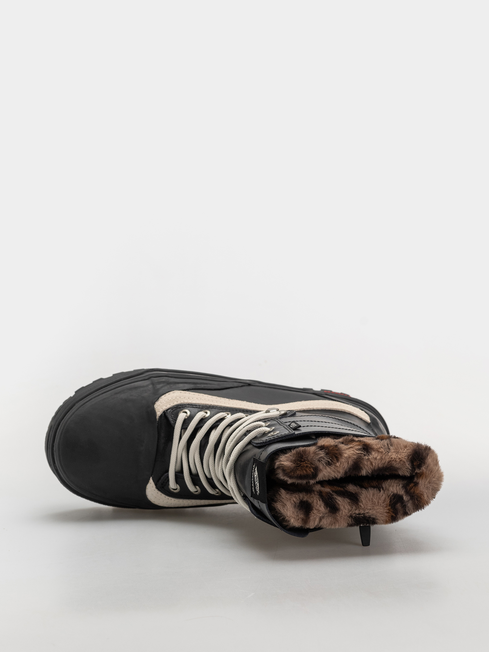 Pantofi Vans Standard Hi 2.0 Mte (black/black)