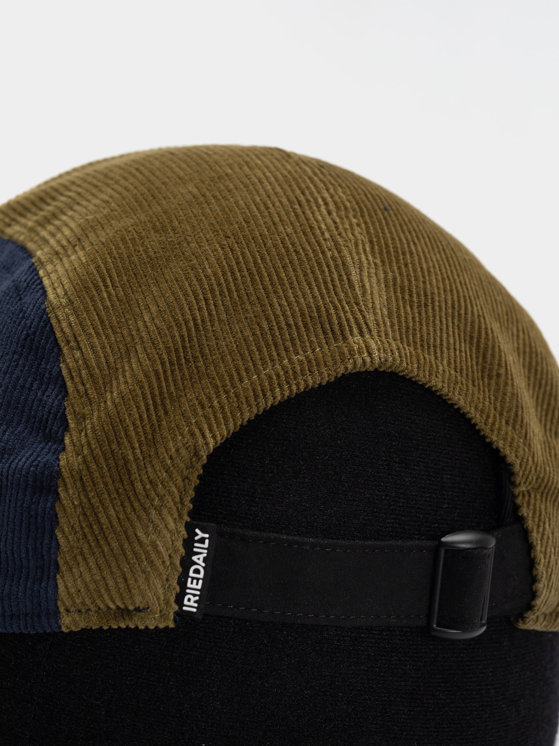 Șapcă Iriedaily Corvin 5 Panel (olive navy)
