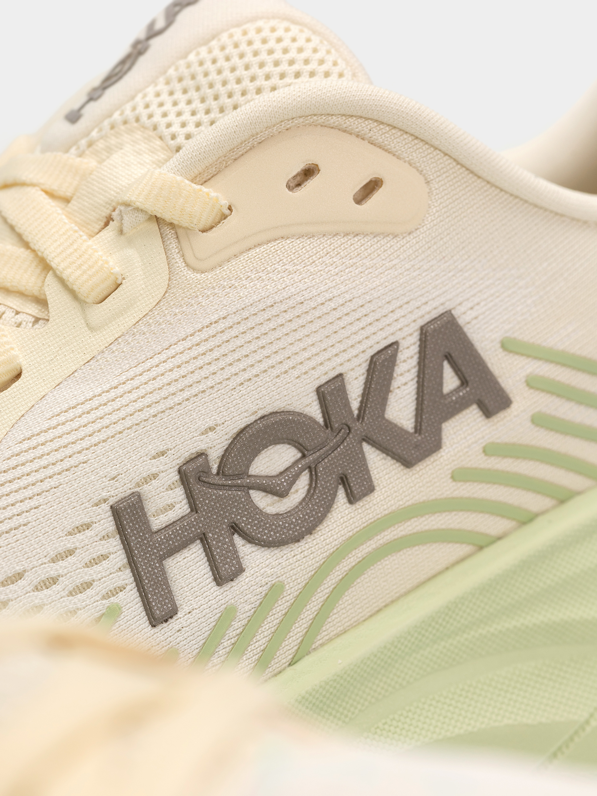 Pantofi Hoka Clifton 11 Wmn (alabaster/morning dew)