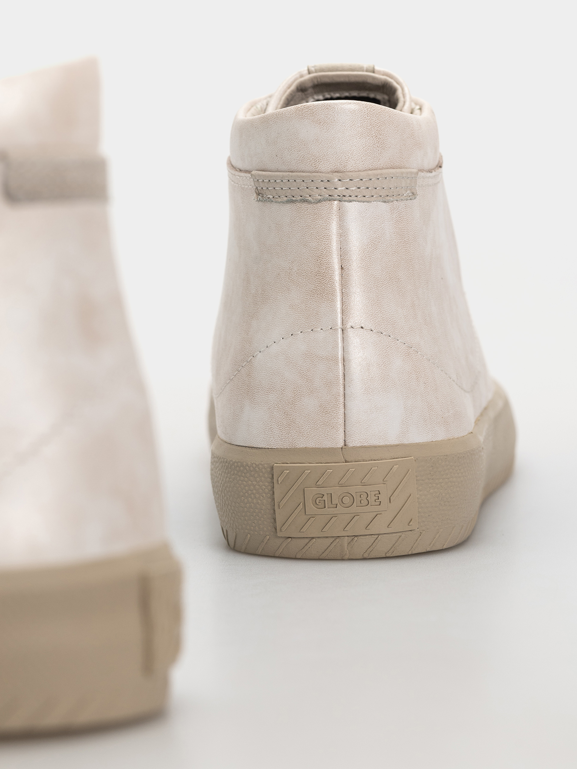 Pantofi Globe Melbek High (white pearlized/montano)