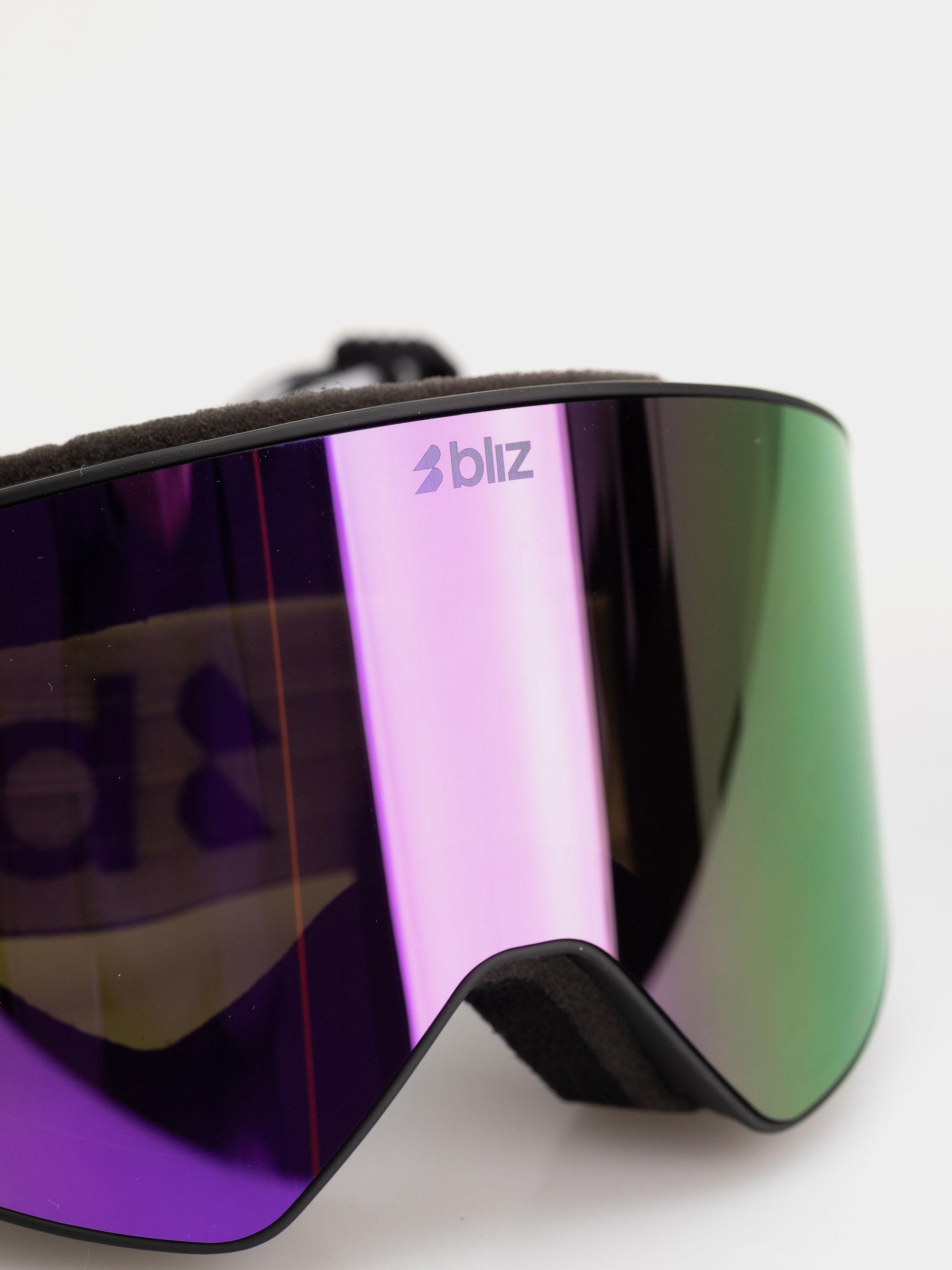 Ochelari pentru snowboard Bliz Flow (matte black/brown w purple multi)