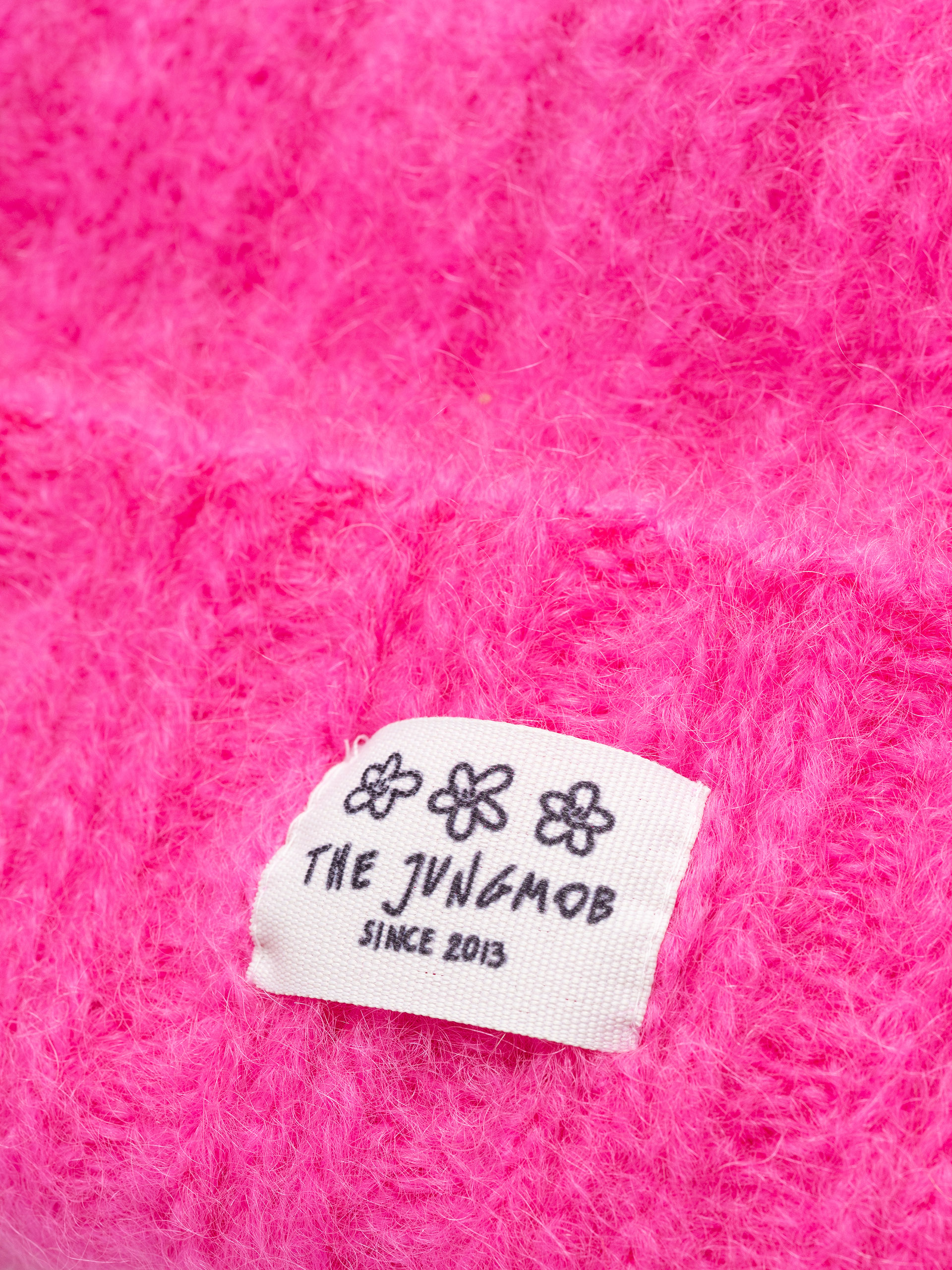 Căciulă Jungmob Moher Fluffy (electric pink)