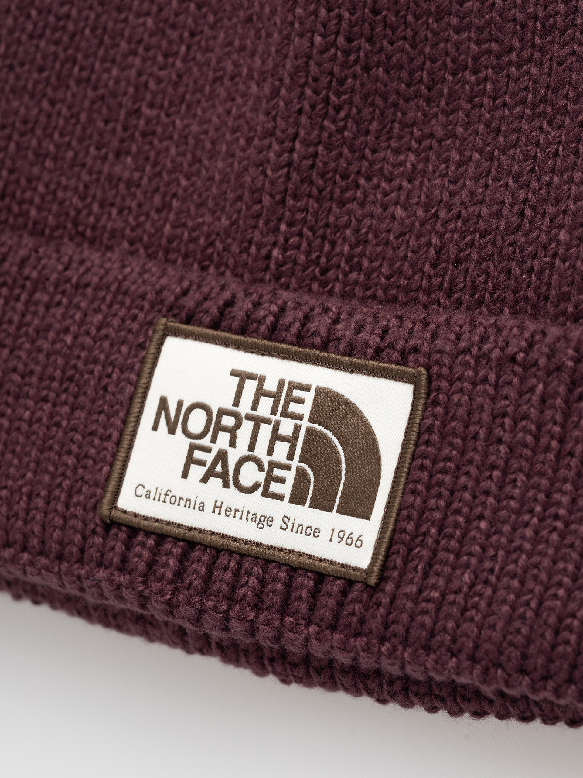 Căciulă The North Face Tnf Logo Box Cuffed (deep burgundy/heritage)