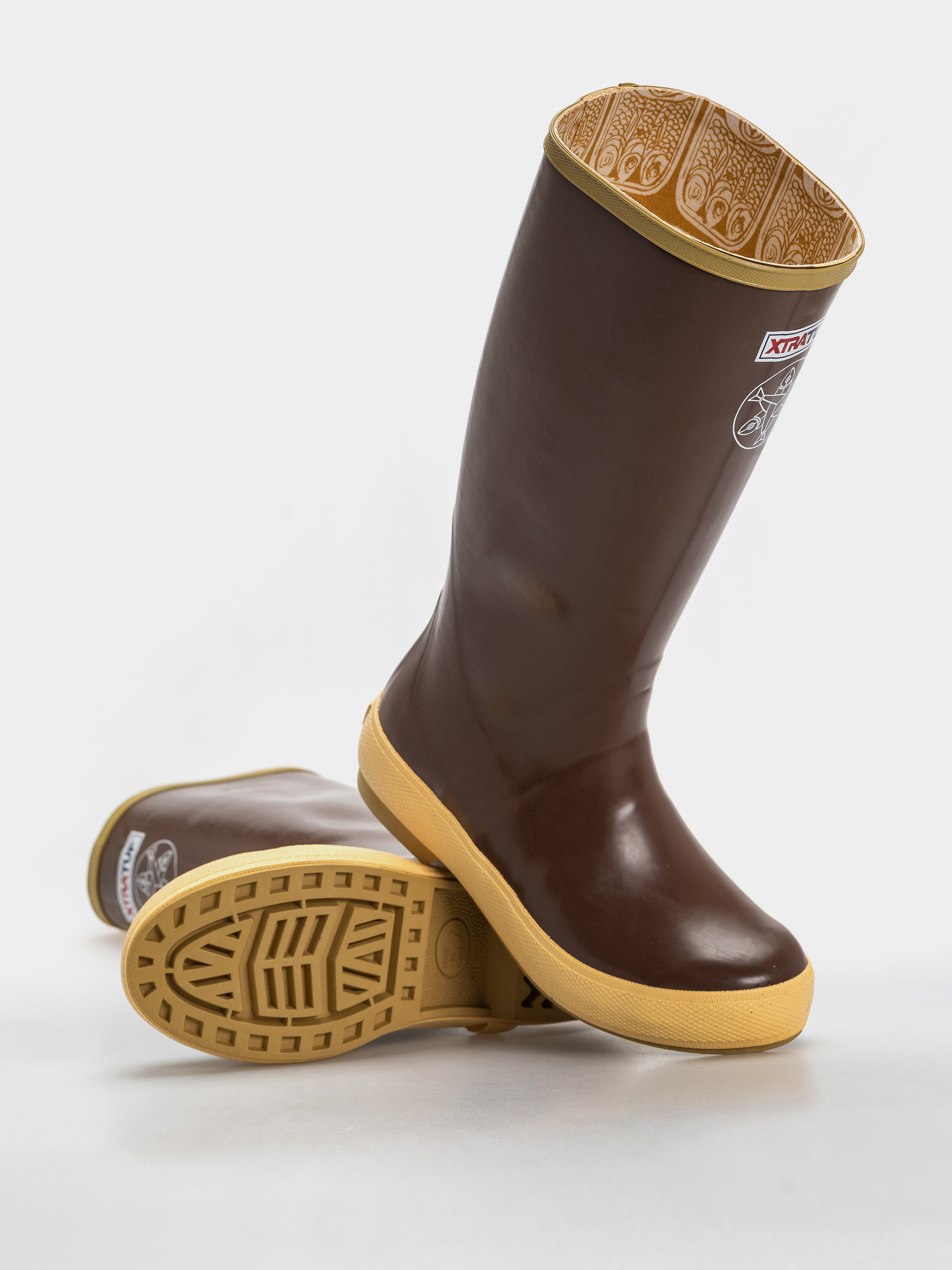 Pantofi Xtratuf Salmon Sisters 15 Legacy Boot Wmn (brown tin fish)