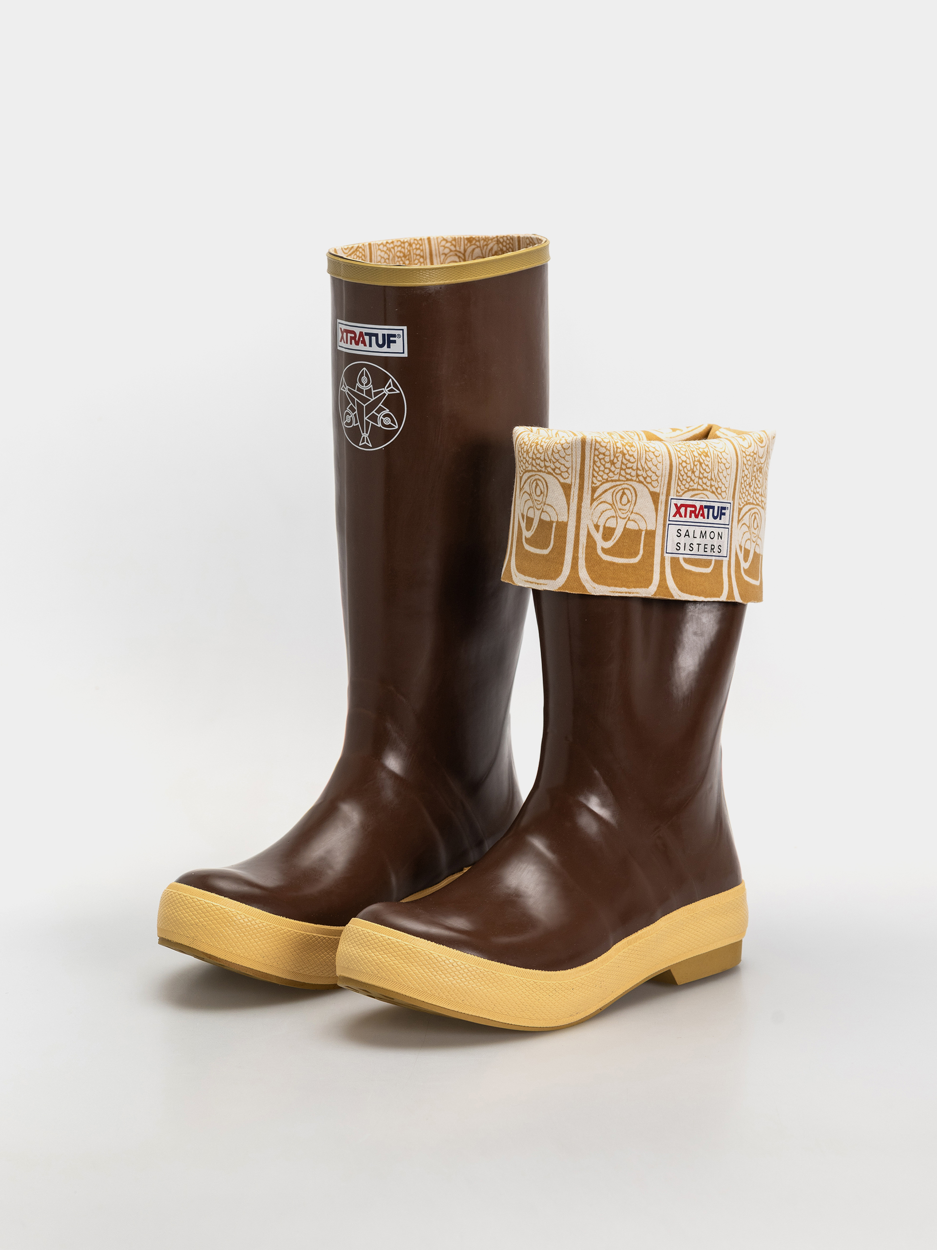 Pantofi Xtratuf Salmon Sisters 15 Legacy Boot Wmn (brown tin fish)