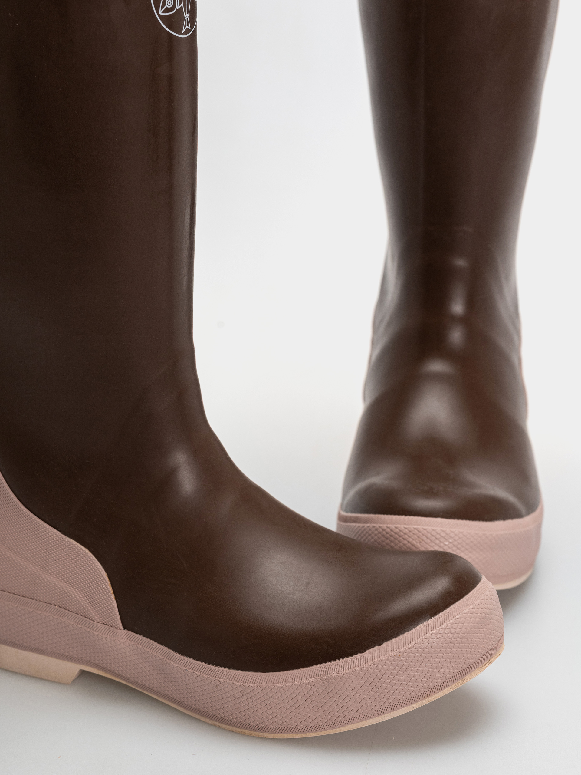Pantofi Xtratuf Salmon Sisters 15 Legacy Boot Wmn (brown sepia halibut)