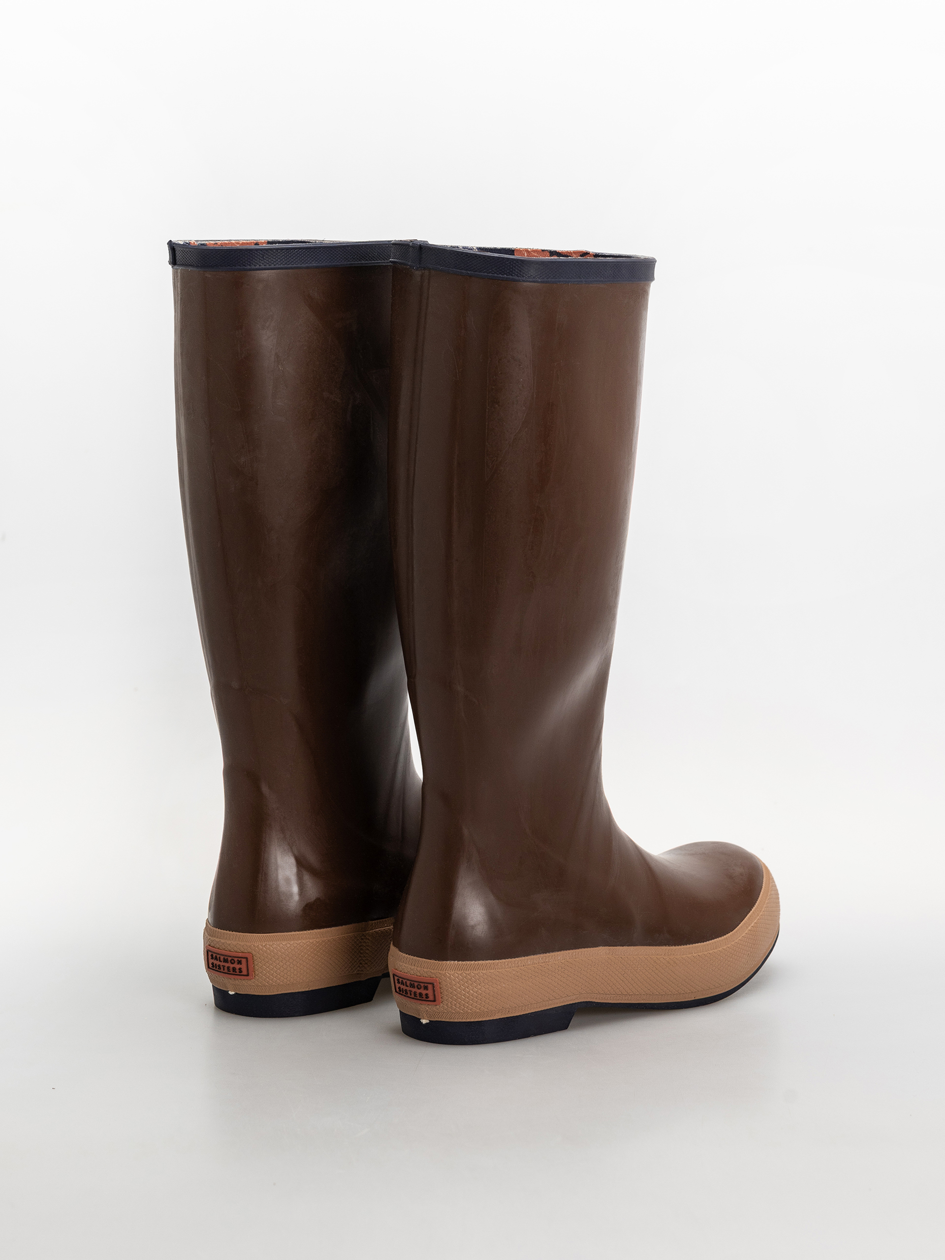 Pantofi Xtratuf Salmon Sisters 15 Legacy Boot Wmn (brown kelp oyster)