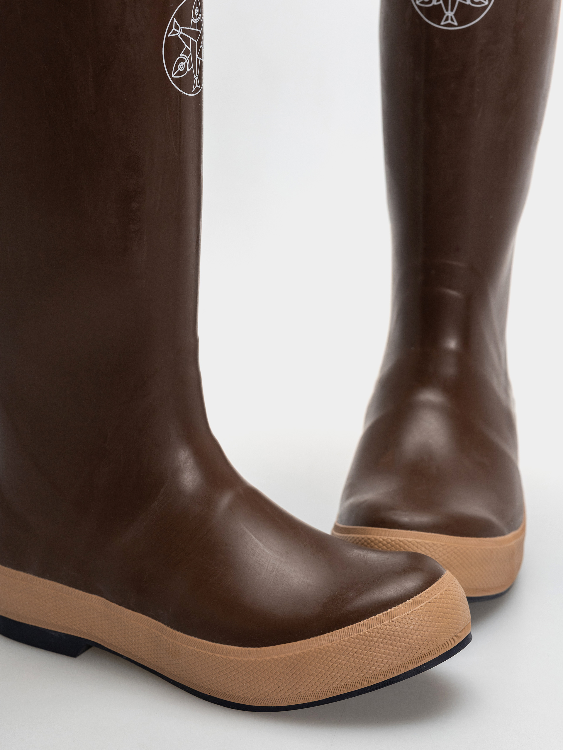 Pantofi Xtratuf Salmon Sisters 15 Legacy Boot Wmn (brown kelp oyster)