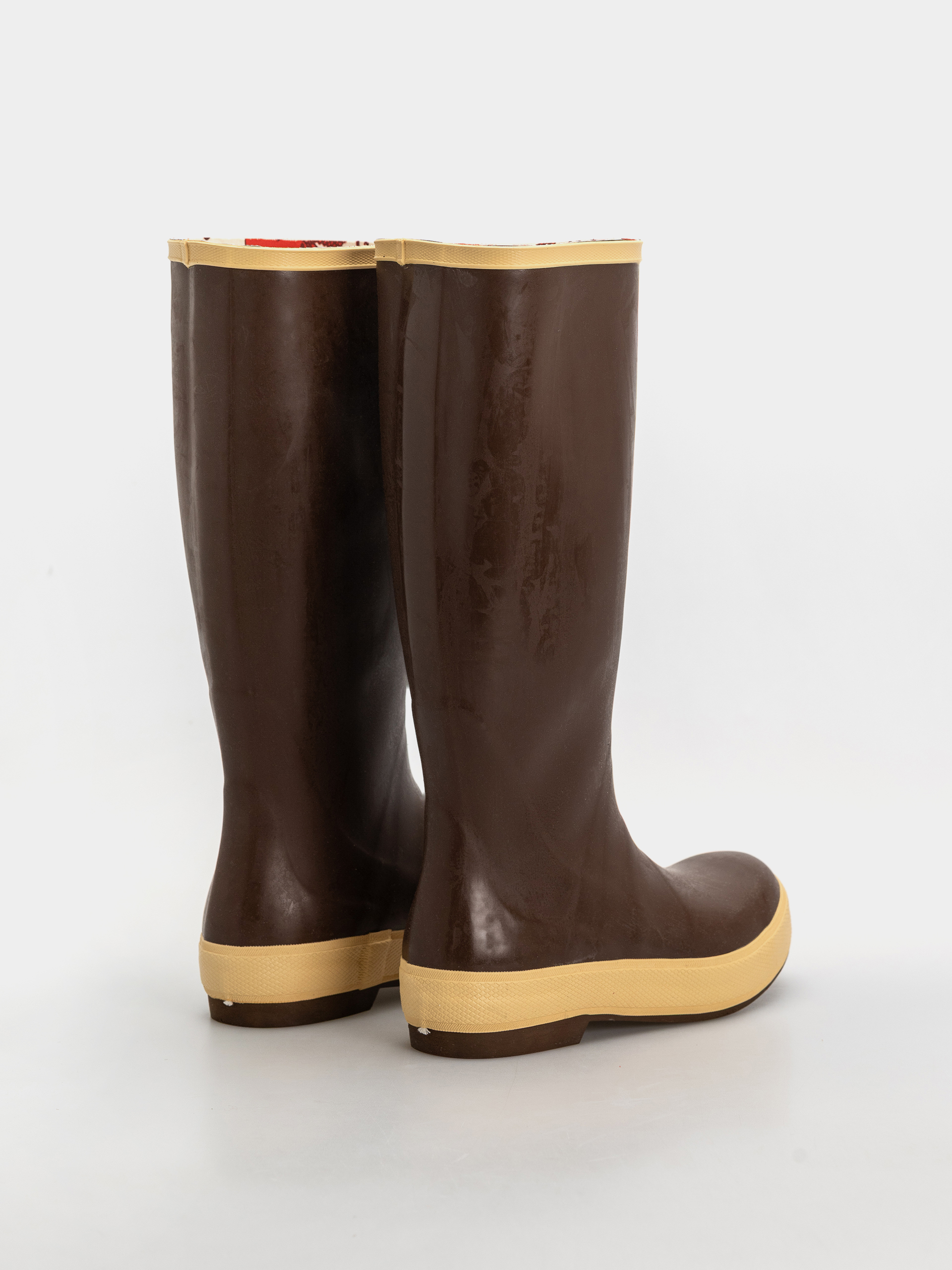 Pantofi Xtratuf Salmon Sisters 15 Legacy Boot Wmn (chocolate octopus)