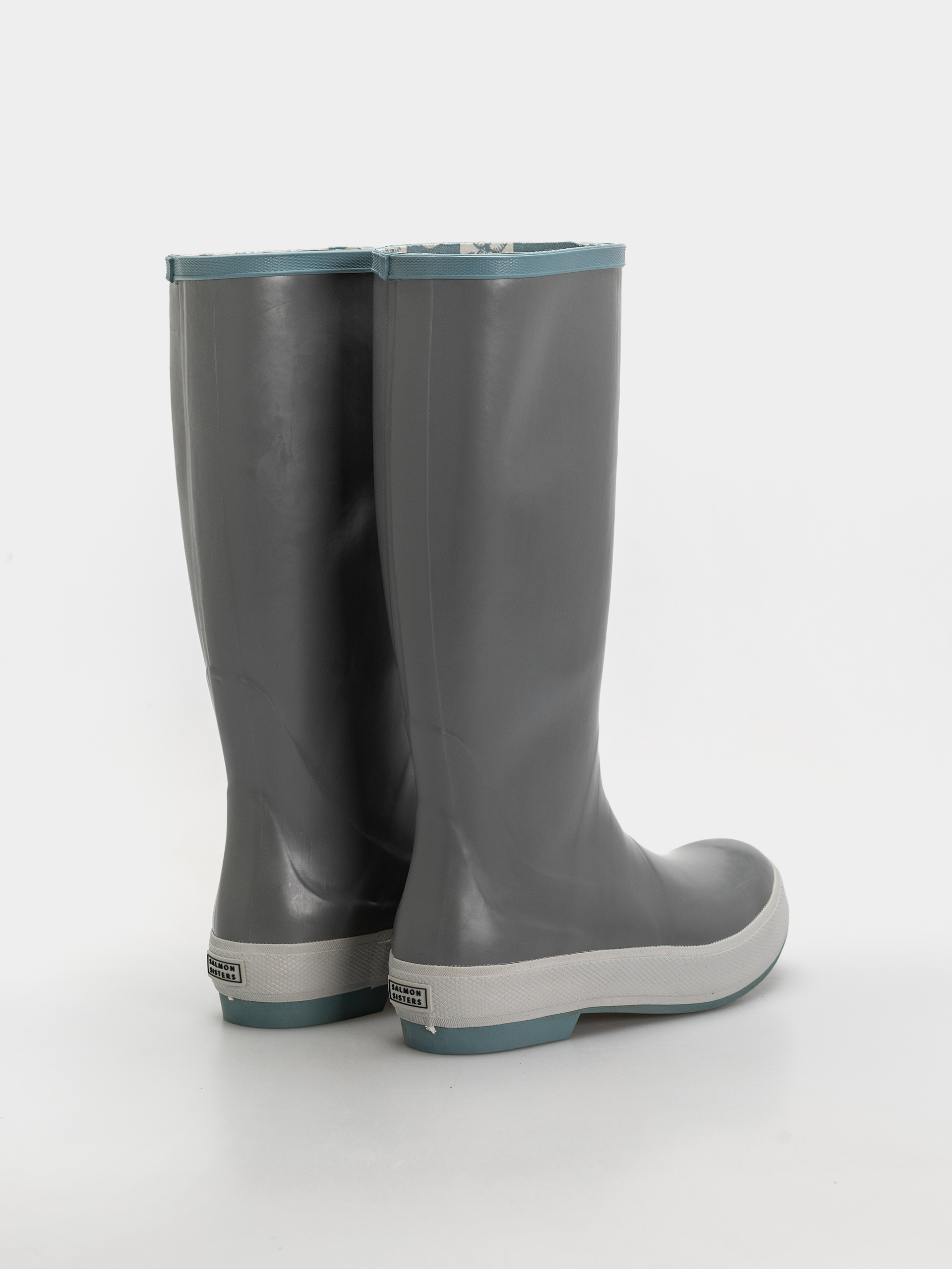 Pantofi Xtratuf Salmon Sisters 15 Legacy Boot Wmn (grey sand dollar)